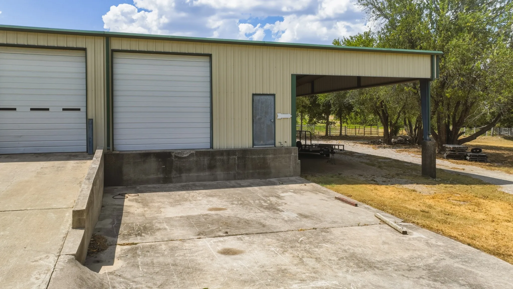 Ranch For Sale in Denton County , 11918 Riek Road !, Krum, Texas 76249, 0, 0, Garage spaces, 0 Sqft, built in 2007, mls#21376902, Real Estate Agent in Krum, Homes For Sale in Denton county, Homes For Sale in Krum, Realtor in Krum Texas, Real Estate Brokerage Independent Realty Texas, Luminita Cordes Realtor