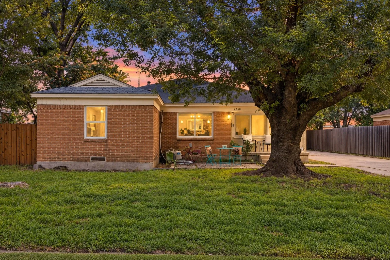 Duplex For Sale in Dallas County , 2350 Dunloe Drive, Dallas, Texas 75228, 4 Bedroom, 2 Bathroom, 2 Garage spaces, 0 Sqft, built in 1953, mls#21378426, Real Estate Agent in Dallas, Homes For Sale in Dallas county, Homes For Sale in Dallas, Realtor in Dallas Texas, Real Estate Brokerage Independent Realty Texas, Luminita Cordes Realtor