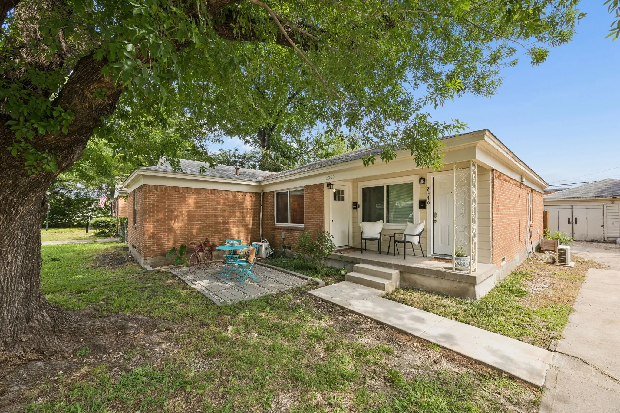 Duplex For Sale in Dallas County , 2350 Dunloe Drive, Dallas, Texas 75228, 4 Bedroom, 2 Bathroom, 2 Garage spaces, 0 Sqft, built in 1953, mls#21378426, Real Estate Agent in Dallas, Homes For Sale in Dallas county, Homes For Sale in Dallas, Realtor in Dallas Texas, Real Estate Brokerage Independent Realty Texas, Luminita Cordes Realtor