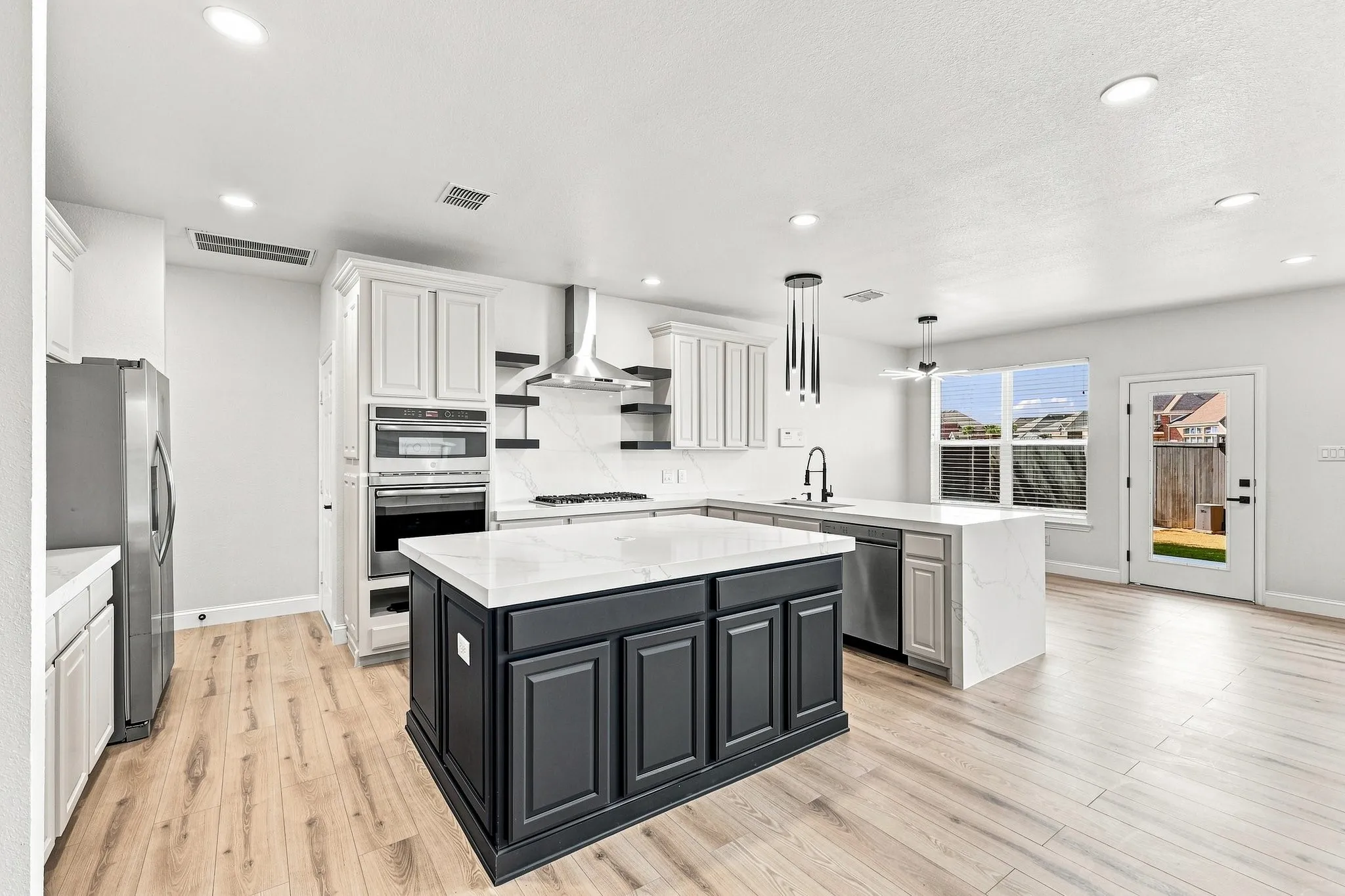 Single Family Residence For Sale in Collin County , 4421 Red Barn, Richardson, Texas 75082, 4 Bedroom, 3 Bathroom, 3 Garage spaces, 3,158 Sqft, built in 2002, mls#21379764, Real Estate Agent in Richardson, Homes For Sale in Collin county, Homes For Sale in Richardson, Realtor in Richardson Texas, Real Estate Brokerage Independent Realty Texas, Luminita Cordes Realtor