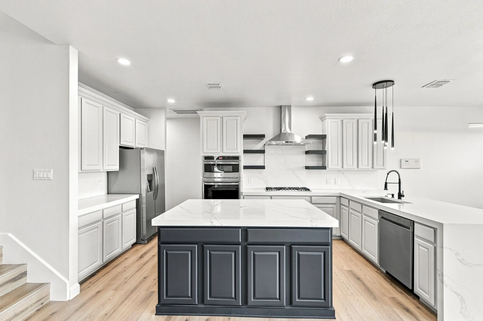 Single Family Residence For Sale in Collin County , 4421 Red Barn, Richardson, Texas 75082, 4 Bedroom, 3 Bathroom, 3 Garage spaces, 3,158 Sqft, built in 2002, mls#21379764, Real Estate Agent in Richardson, Homes For Sale in Collin county, Homes For Sale in Richardson, Realtor in Richardson Texas, Real Estate Brokerage Independent Realty Texas, Luminita Cordes Realtor
