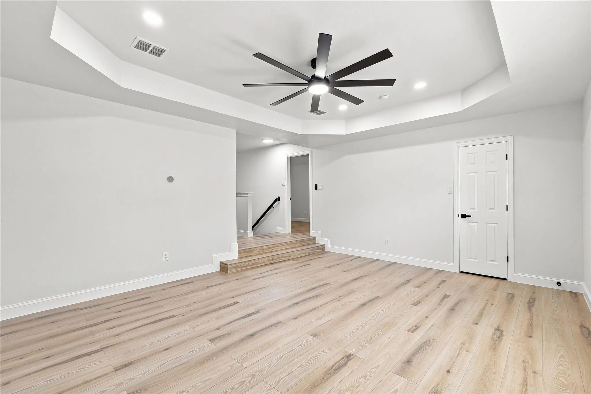 Single Family Residence For Sale in Collin County , 4421 Red Barn, Richardson, Texas 75082, 4 Bedroom, 3 Bathroom, 3 Garage spaces, 3,158 Sqft, built in 2002, mls#21379764, Real Estate Agent in Richardson, Homes For Sale in Collin county, Homes For Sale in Richardson, Realtor in Richardson Texas, Real Estate Brokerage Independent Realty Texas, Luminita Cordes Realtor