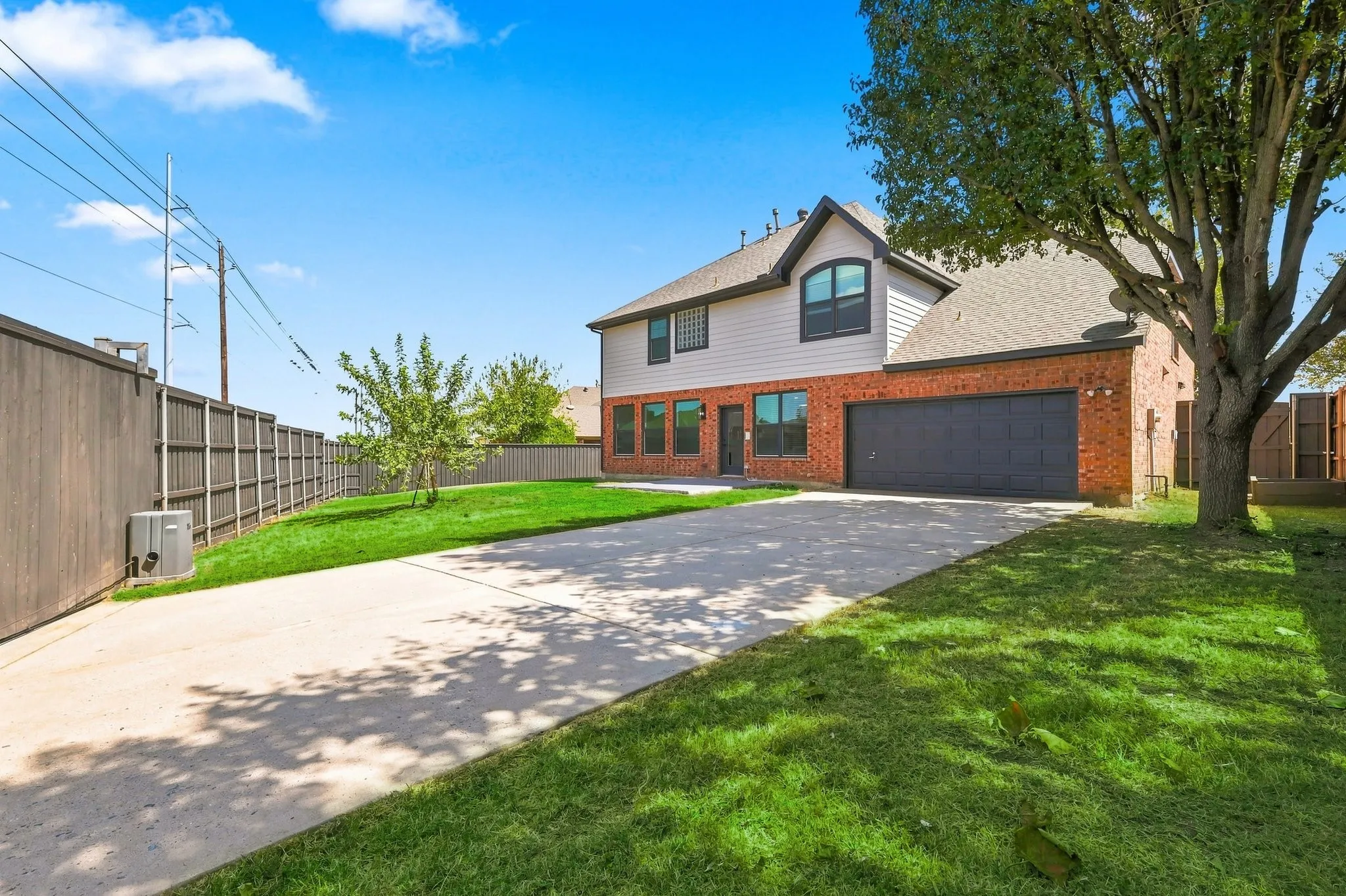 Single Family Residence For Sale in Collin County , 4421 Red Barn, Richardson, Texas 75082, 4 Bedroom, 3 Bathroom, 3 Garage spaces, 3,158 Sqft, built in 2002, mls#21379764, Real Estate Agent in Richardson, Homes For Sale in Collin county, Homes For Sale in Richardson, Realtor in Richardson Texas, Real Estate Brokerage Independent Realty Texas, Luminita Cordes Realtor
