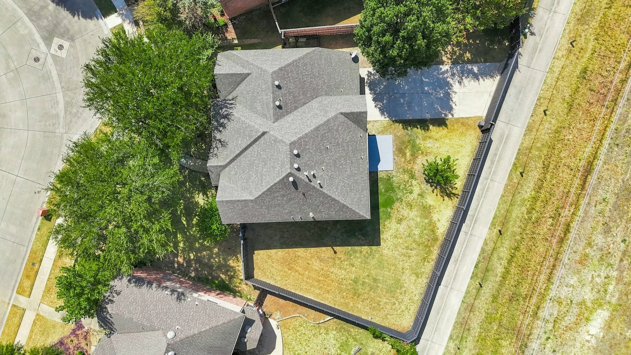Single Family Residence For Sale in Collin County , 4421 Red Barn, Richardson, Texas 75082, 4 Bedroom, 3 Bathroom, 3 Garage spaces, 3,158 Sqft, built in 2002, mls#21379764, Real Estate Agent in Richardson, Homes For Sale in Collin county, Homes For Sale in Richardson, Realtor in Richardson Texas, Real Estate Brokerage Independent Realty Texas, Luminita Cordes Realtor