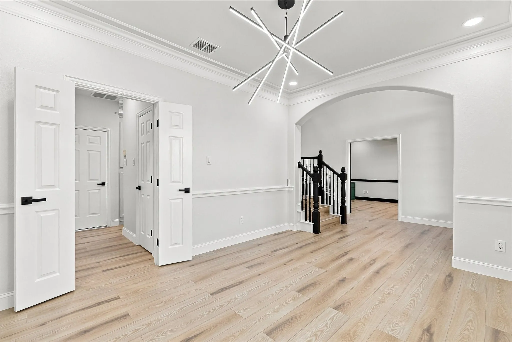 Single Family Residence For Sale in Collin County , 4421 Red Barn, Richardson, Texas 75082, 4 Bedroom, 3 Bathroom, 3 Garage spaces, 3,158 Sqft, built in 2002, mls#21379764, Real Estate Agent in Richardson, Homes For Sale in Collin county, Homes For Sale in Richardson, Realtor in Richardson Texas, Real Estate Brokerage Independent Realty Texas, Luminita Cordes Realtor