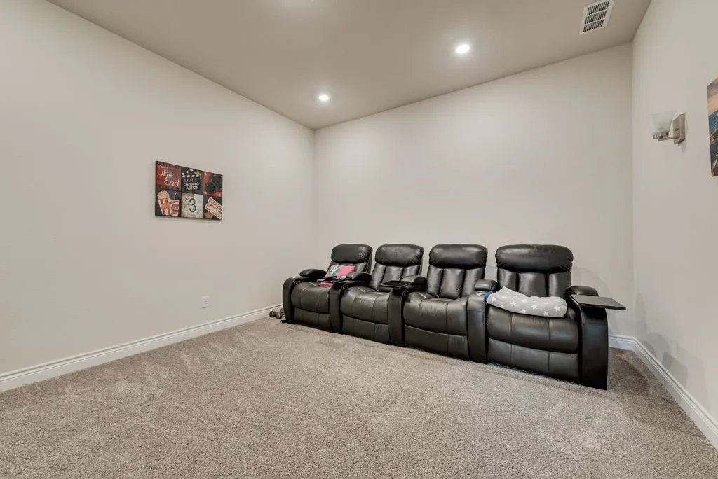 Single Family Residence For Sale in Ellis County , 481 Ike Road, Waxahachie, Texas 75165, 4 Bedroom, 5 Bathroom, 2 Garage spaces, 3,353 Sqft, built in 2021, mls#21380626, Real Estate Agent in Waxahachie, Homes For Sale in Ellis county, Homes For Sale in Waxahachie, Realtor in Waxahachie Texas, Real Estate Brokerage Independent Realty Texas, Luminita Cordes Realtor