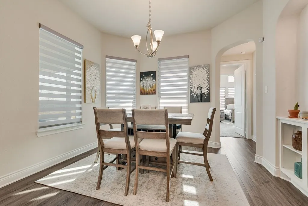 Single Family Residence For Sale in Ellis County , 481 Ike Road, Waxahachie, Texas 75165, 4 Bedroom, 5 Bathroom, 2 Garage spaces, 3,353 Sqft, built in 2021, mls#21380626, Real Estate Agent in Waxahachie, Homes For Sale in Ellis county, Homes For Sale in Waxahachie, Realtor in Waxahachie Texas, Real Estate Brokerage Independent Realty Texas, Luminita Cordes Realtor