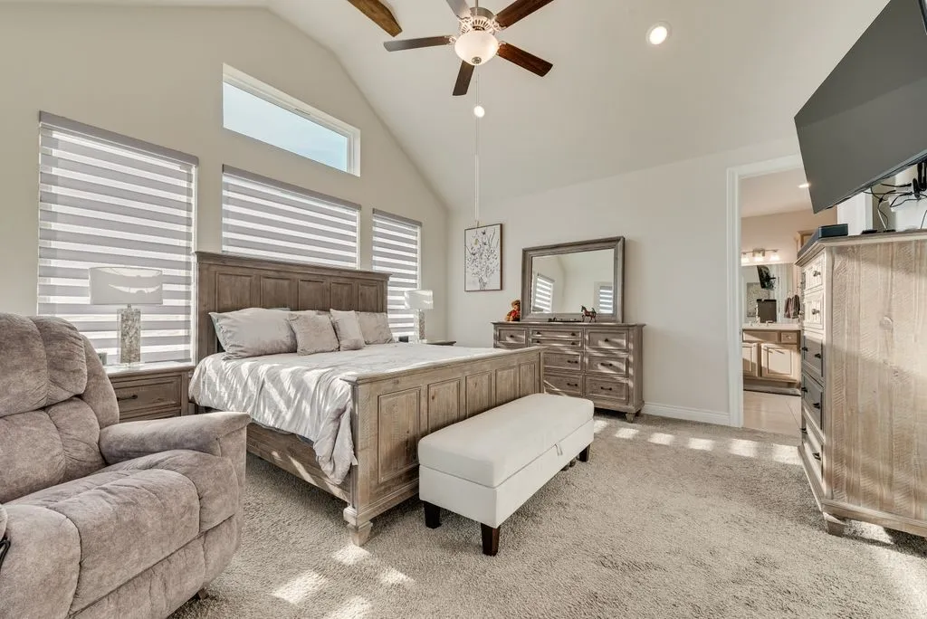 Single Family Residence For Sale in Ellis County , 481 Ike Road, Waxahachie, Texas 75165, 4 Bedroom, 5 Bathroom, 2 Garage spaces, 3,353 Sqft, built in 2021, mls#21380626, Real Estate Agent in Waxahachie, Homes For Sale in Ellis county, Homes For Sale in Waxahachie, Realtor in Waxahachie Texas, Real Estate Brokerage Independent Realty Texas, Luminita Cordes Realtor