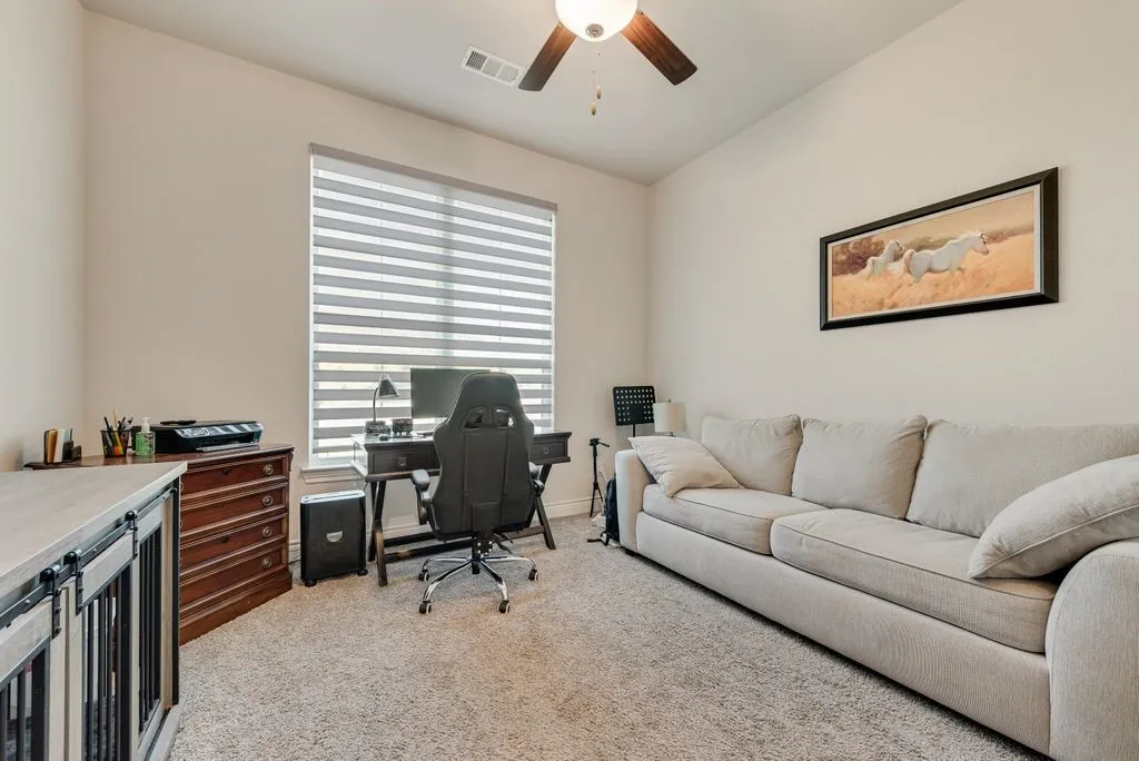 Single Family Residence For Sale in Ellis County , 481 Ike Road, Waxahachie, Texas 75165, 4 Bedroom, 5 Bathroom, 2 Garage spaces, 3,353 Sqft, built in 2021, mls#21380626, Real Estate Agent in Waxahachie, Homes For Sale in Ellis county, Homes For Sale in Waxahachie, Realtor in Waxahachie Texas, Real Estate Brokerage Independent Realty Texas, Luminita Cordes Realtor