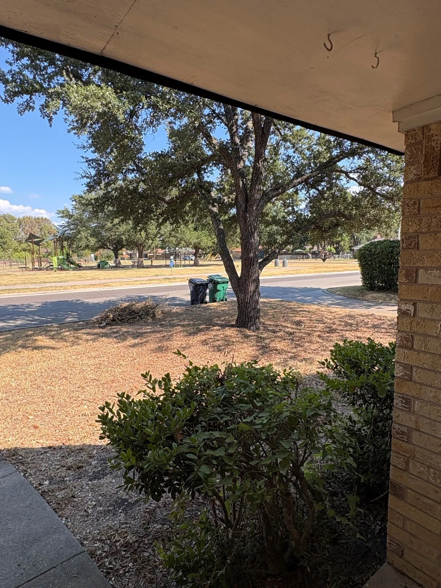 Duplex For Rent in Denton County , 2205 Bowling Green Street, Denton, Texas 76201, 2 Bedroom, 1 Bathroom, Garage spaces, 1,140 Sqft, built in 1975, mls#21380667, Real Estate Agent in Denton, Homes For Rent in Denton county, Homes For Rent in Denton, Realtor in Denton Texas, Real Estate Brokerage Independent Realty Texas, Luminita Cordes Realtor