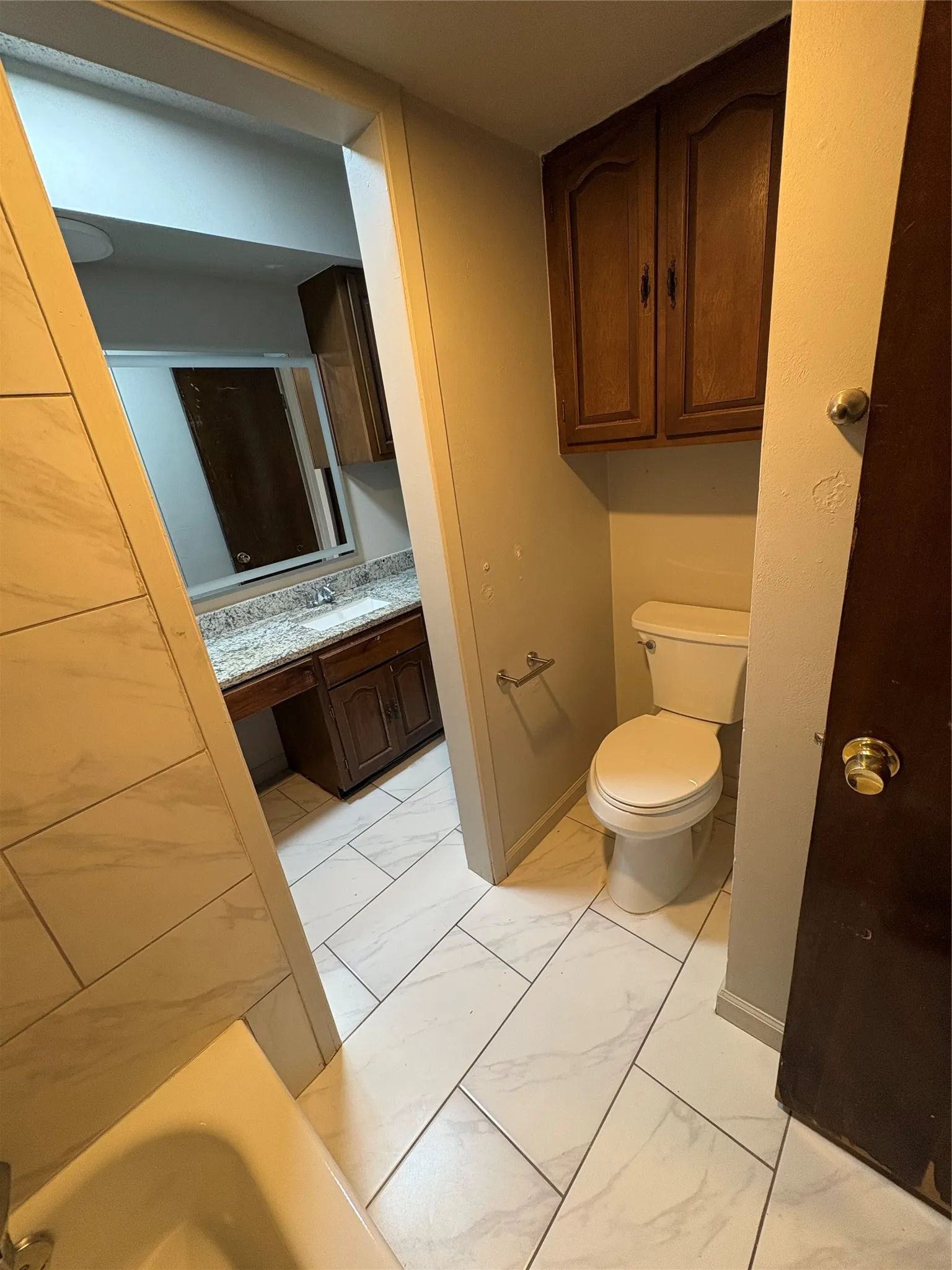 Duplex For Rent in Denton County , 2205 Bowling Green Street, Denton, Texas 76201, 2 Bedroom, 1 Bathroom, Garage spaces, 1,140 Sqft, built in 1975, mls#21380667, Real Estate Agent in Denton, Homes For Rent in Denton county, Homes For Rent in Denton, Realtor in Denton Texas, Real Estate Brokerage Independent Realty Texas, Luminita Cordes Realtor