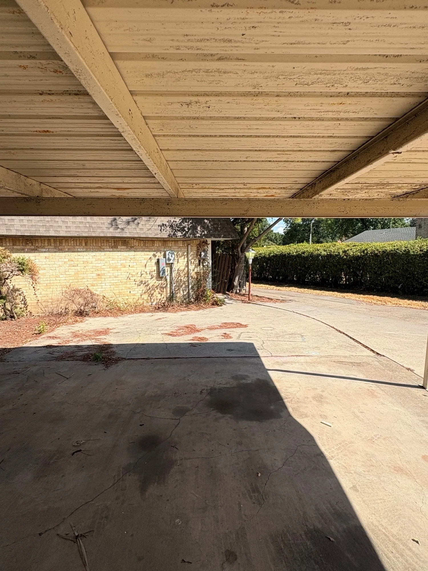 Duplex For Rent in Denton County , 2205 Bowling Green Street, Denton, Texas 76201, 2 Bedroom, 1 Bathroom, Garage spaces, 1,140 Sqft, built in 1975, mls#21380667, Real Estate Agent in Denton, Homes For Rent in Denton county, Homes For Rent in Denton, Realtor in Denton Texas, Real Estate Brokerage Independent Realty Texas, Luminita Cordes Realtor