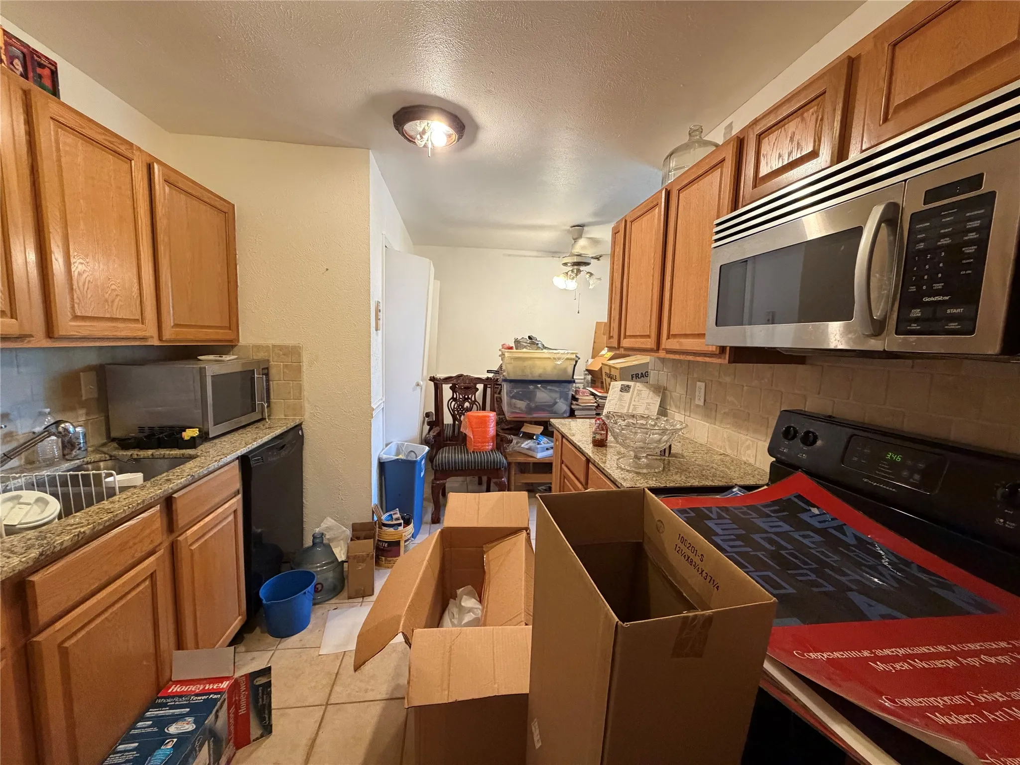 Single Family Residence For Sale in Tarrant County , 1416 Steinburg Lane, Fort Worth, Texas 76134, 3 Bedroom, 2 Bathroom, 2 Garage spaces, 1,502 Sqft, built in 1979, mls#21313965, Real Estate Agent in Fort Worth, Homes For Sale in Tarrant county, Homes For Sale in Fort Worth, Realtor in Fort Worth Texas, Real Estate Brokerage Independent Realty Texas, Luminita Cordes Realtor