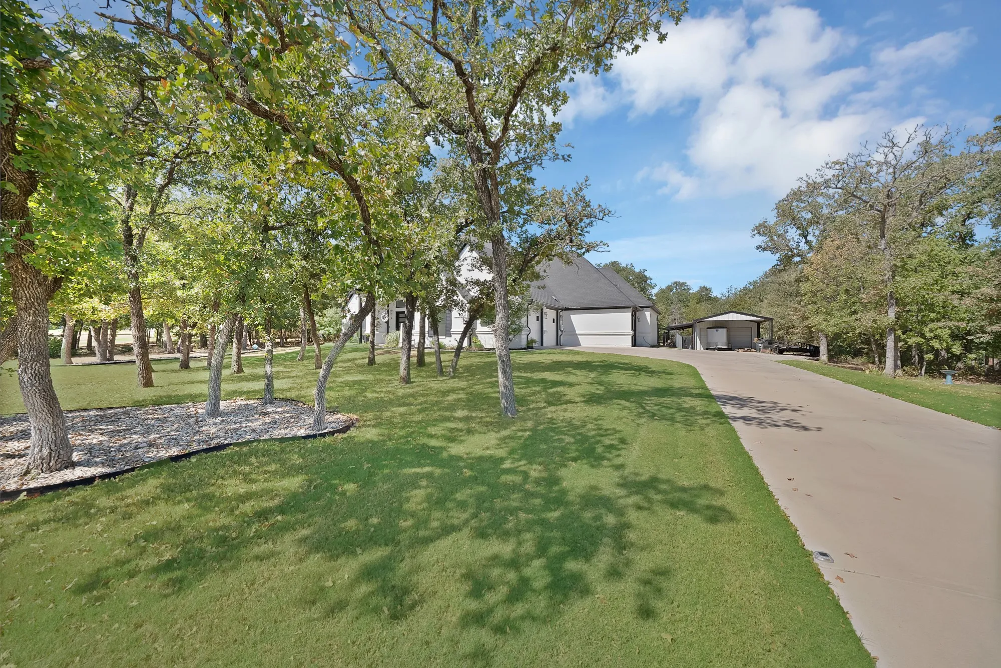This home has everything! Privacy, Workshop, Space to Breath.