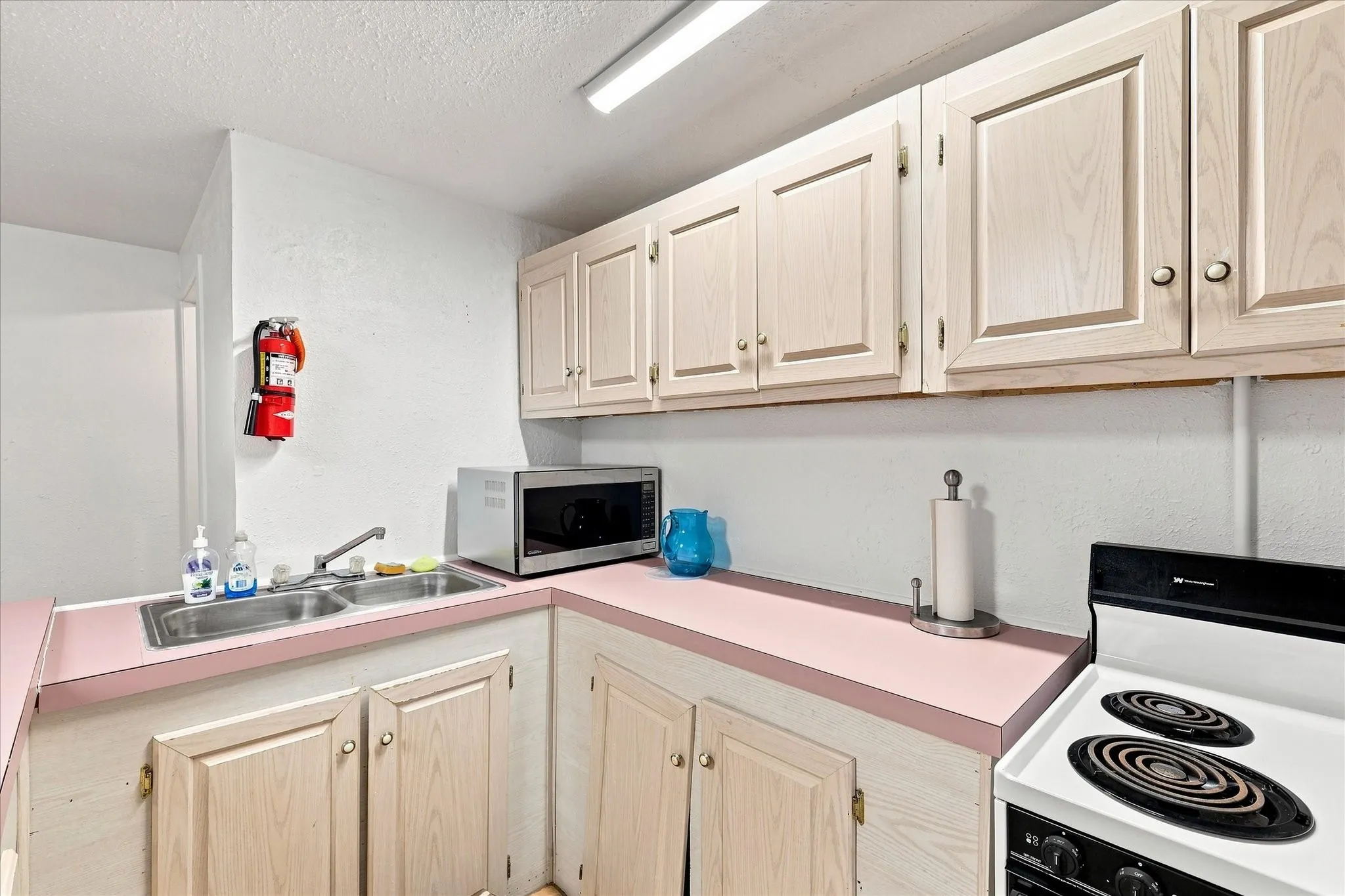 Retail For Sale in Tarrant County , 3508 Shawnee Trail, Lake Worth, Texas 76135, 0, 0, Garage spaces, 0 Sqft, built in 1927, mls#21371092, Real Estate Agent in Lake Worth, Homes For Sale in Tarrant county, Homes For Sale in Lake Worth, Realtor in Lake Worth Texas, Real Estate Brokerage Independent Realty Texas, Luminita Cordes Realtor