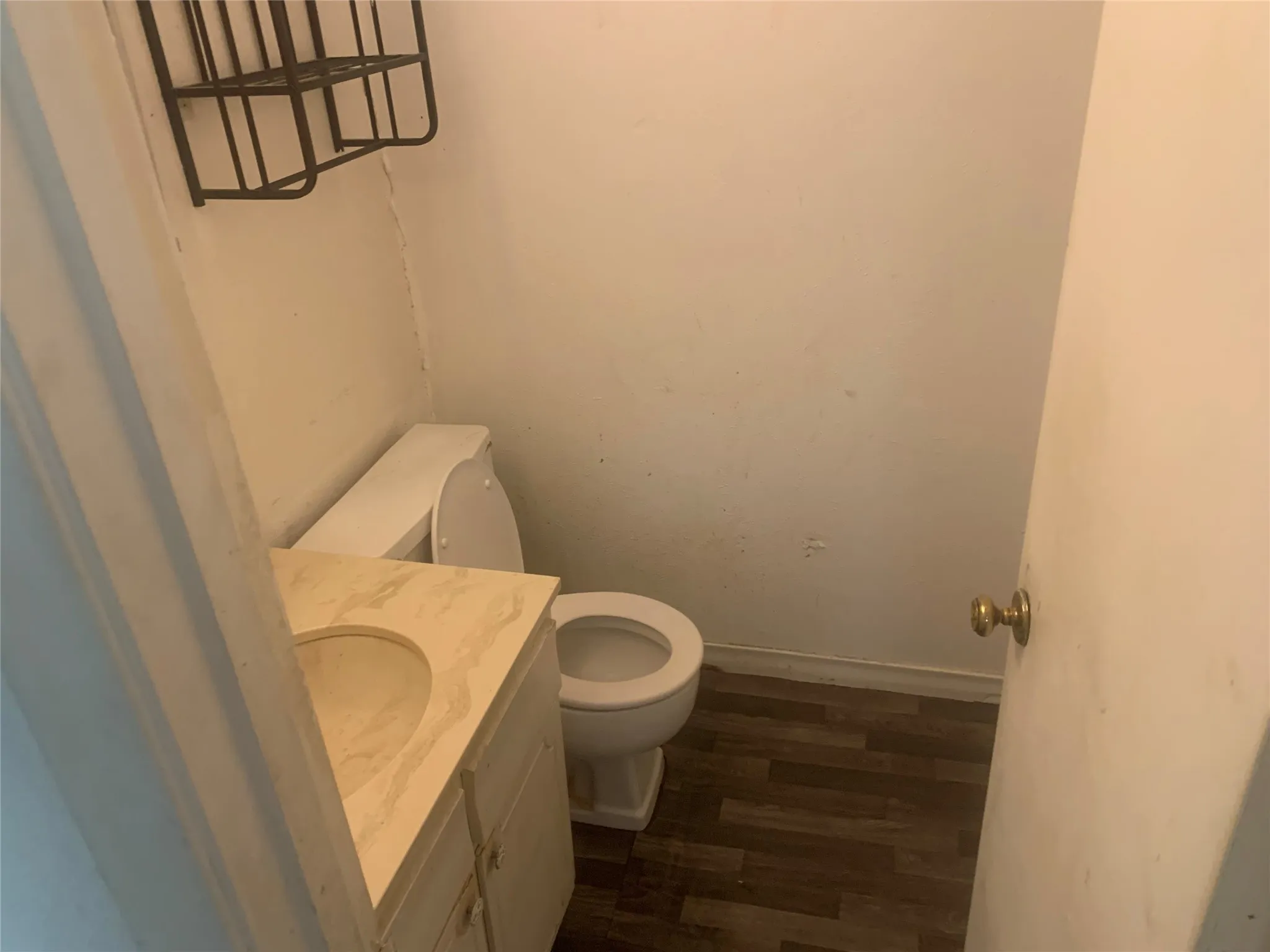 Single Family Residence For Sale in Dallas County , 1626 Spring Lake Drive, Mesquite, Texas 75149, 3 Bedroom, 2 Bathroom, 1 Garage spaces, 1,020 Sqft, built in 1970, mls#21380514, Real Estate Agent in Mesquite, Homes For Sale in Dallas county, Homes For Sale in Mesquite, Realtor in Mesquite Texas, Real Estate Brokerage Independent Realty Texas, Luminita Cordes Realtor