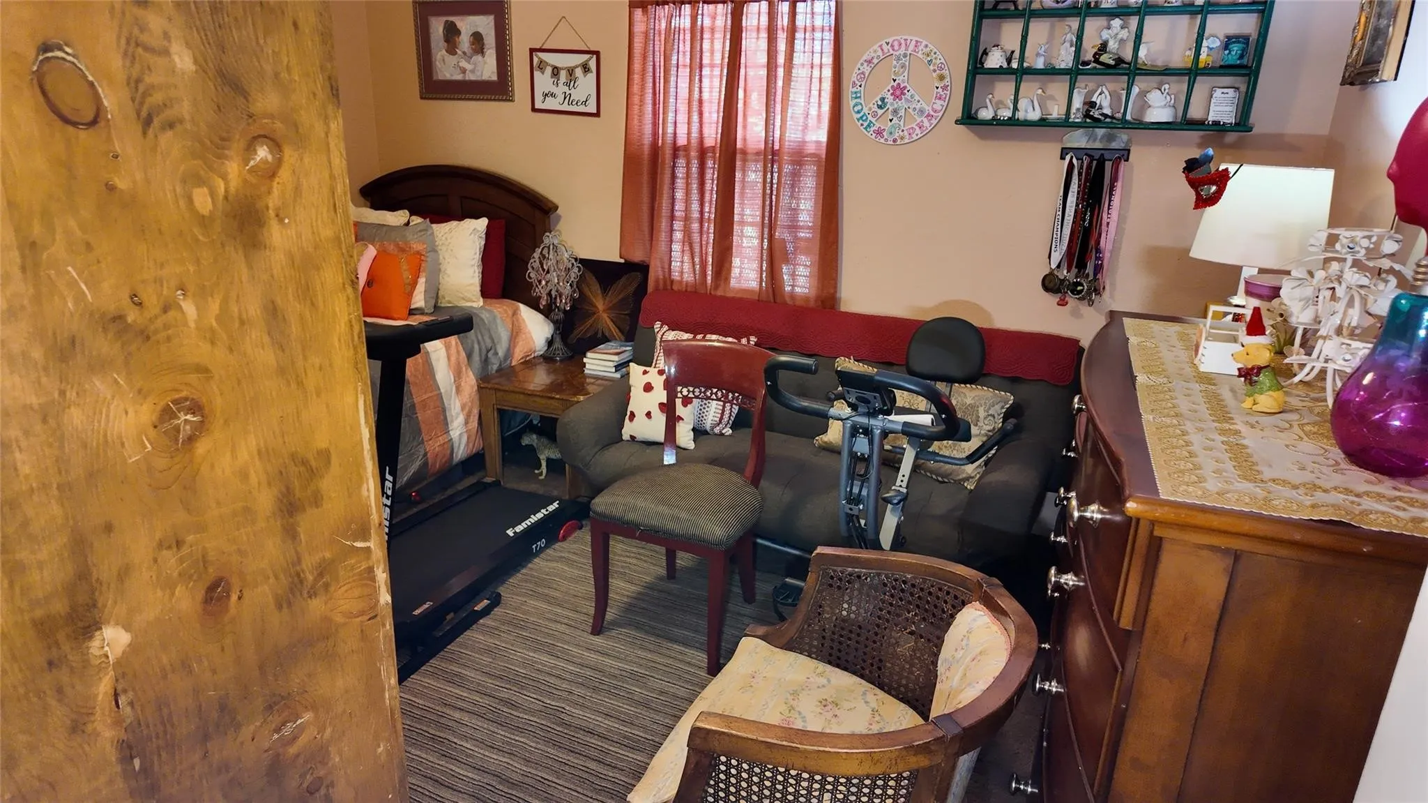 Single Family Residence For Sale in Dallas County , 4521 Kelton Drive, Dallas, Texas 75209, 3 Bedroom, 1 Bathroom, Garage spaces, 1,667 Sqft, built in 1946, mls#21380628, Real Estate Agent in Dallas, Homes For Sale in Dallas county, Homes For Sale in Dallas, Realtor in Dallas Texas, Real Estate Brokerage Independent Realty Texas, Luminita Cordes Realtor