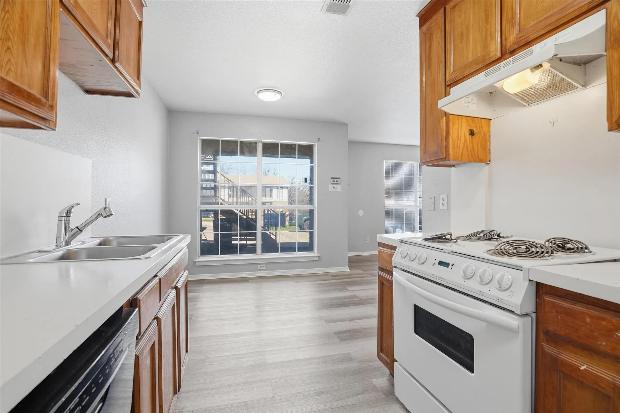 Quadruplex For Sale in Tarrant County , 609 Race Street, Crowley, Texas 76036, 12 Bedroom, 4 Bathroom, Garage spaces, 0 Sqft, built in 1998, mls#21380678, Real Estate Agent in Crowley, Homes For Sale in Tarrant county, Homes For Sale in Crowley, Realtor in Crowley Texas, Real Estate Brokerage Independent Realty Texas, Luminita Cordes Realtor