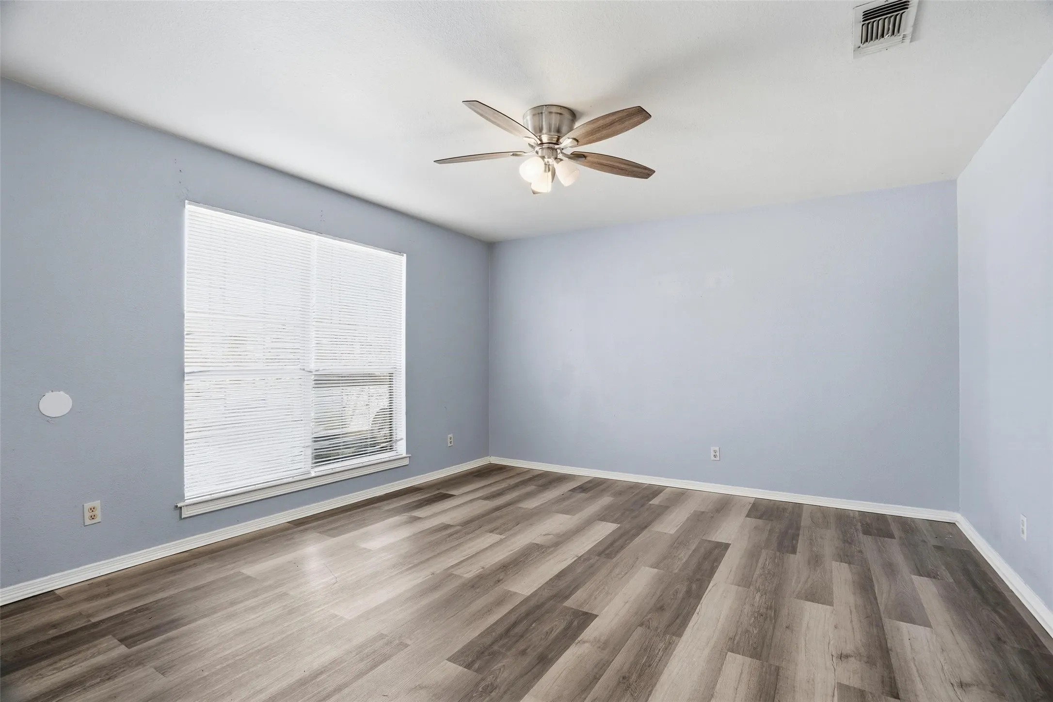 Quadruplex For Sale in Tarrant County , 609 Race Street, Crowley, Texas 76036, 12 Bedroom, 4 Bathroom, Garage spaces, 0 Sqft, built in 1998, mls#21380678, Real Estate Agent in Crowley, Homes For Sale in Tarrant county, Homes For Sale in Crowley, Realtor in Crowley Texas, Real Estate Brokerage Independent Realty Texas, Luminita Cordes Realtor