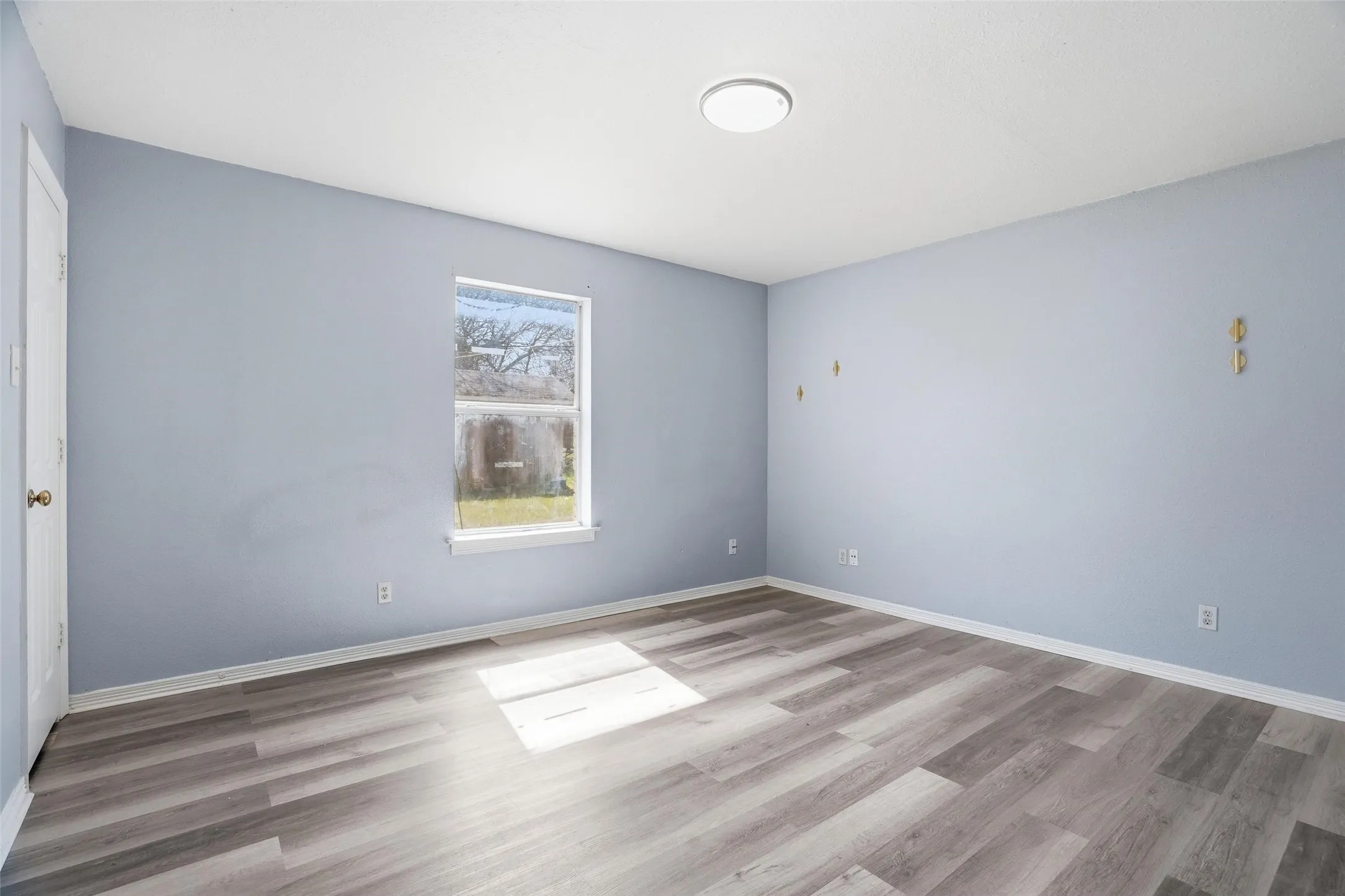 Quadruplex For Sale in Tarrant County , 609 Race Street, Crowley, Texas 76036, 12 Bedroom, 4 Bathroom, Garage spaces, 0 Sqft, built in 1998, mls#21380678, Real Estate Agent in Crowley, Homes For Sale in Tarrant county, Homes For Sale in Crowley, Realtor in Crowley Texas, Real Estate Brokerage Independent Realty Texas, Luminita Cordes Realtor