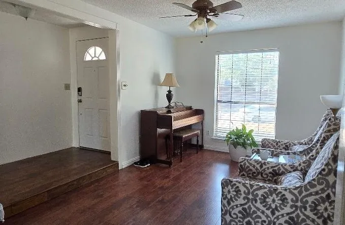 Single Family Residence For Sale in Collin County , 603 Windsor Drive, Allen, Texas 75002, 4 Bedroom, 3 Bathroom, 2 Garage spaces, 1,984 Sqft, built in 1986, mls#21380612, Real Estate Agent in Allen, Homes For Sale in Collin county, Homes For Sale in Allen, Realtor in Allen Texas, Real Estate Brokerage Independent Realty Texas, Luminita Cordes Realtor