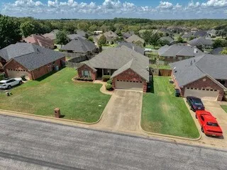 Single Family Residence For Sale in Smith County , 16594 Beauregard Drive, Tyler, Texas 75703, 3 Bedroom, 3 Bathroom, 2 Garage spaces, 1,821 Sqft, built in 2007, mls#21374233, Real Estate Agent in Tyler, Homes For Sale in Smith county, Homes For Sale in Tyler, Realtor in Tyler Texas, Real Estate Brokerage Independent Realty Texas, Luminita Cordes Realtor
