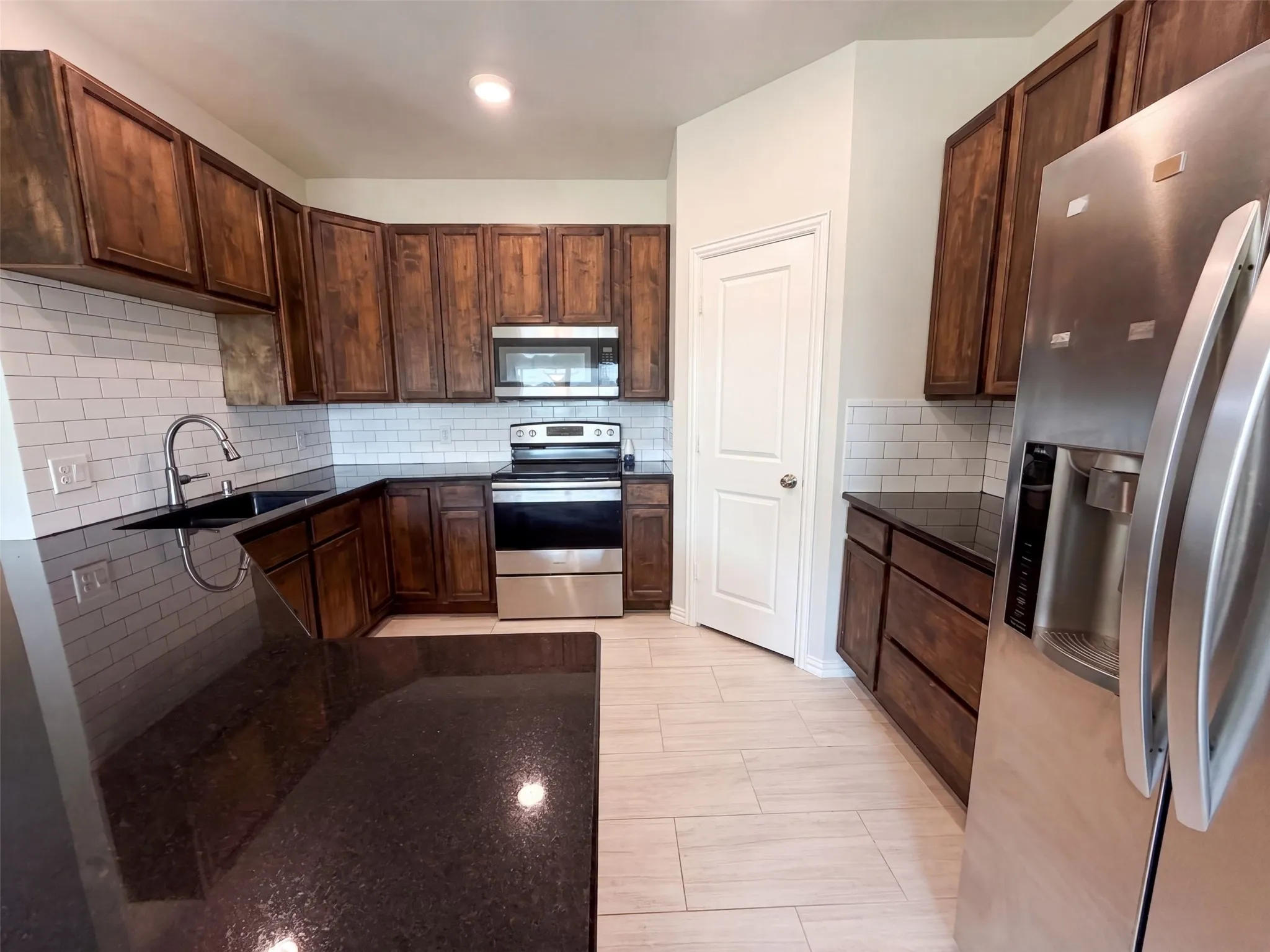 Single Family Residence For Sale in Ellis County , 301 E Jefferson Street, Palmer, Texas 75152, 4 Bedroom, 2 Bathroom, 2 Garage spaces, 1,758 Sqft, built in 2020, mls#21375237, Real Estate Agent in Palmer, Homes For Sale in Ellis county, Homes For Sale in Palmer, Realtor in Palmer Texas, Real Estate Brokerage Independent Realty Texas, Luminita Cordes Realtor