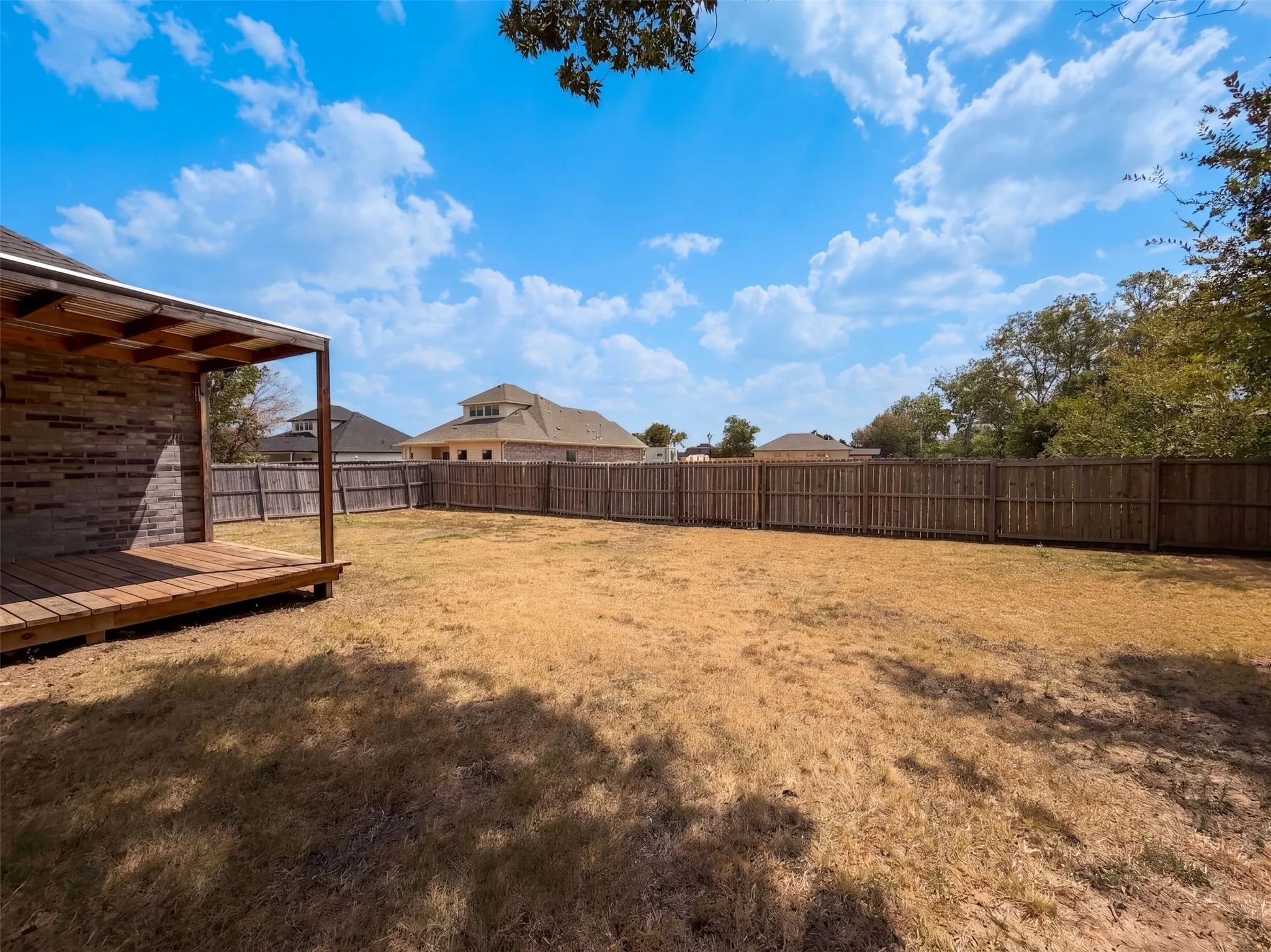 Single Family Residence For Sale in Ellis County , 301 E Jefferson Street, Palmer, Texas 75152, 4 Bedroom, 2 Bathroom, 2 Garage spaces, 1,758 Sqft, built in 2020, mls#21375237, Real Estate Agent in Palmer, Homes For Sale in Ellis county, Homes For Sale in Palmer, Realtor in Palmer Texas, Real Estate Brokerage Independent Realty Texas, Luminita Cordes Realtor