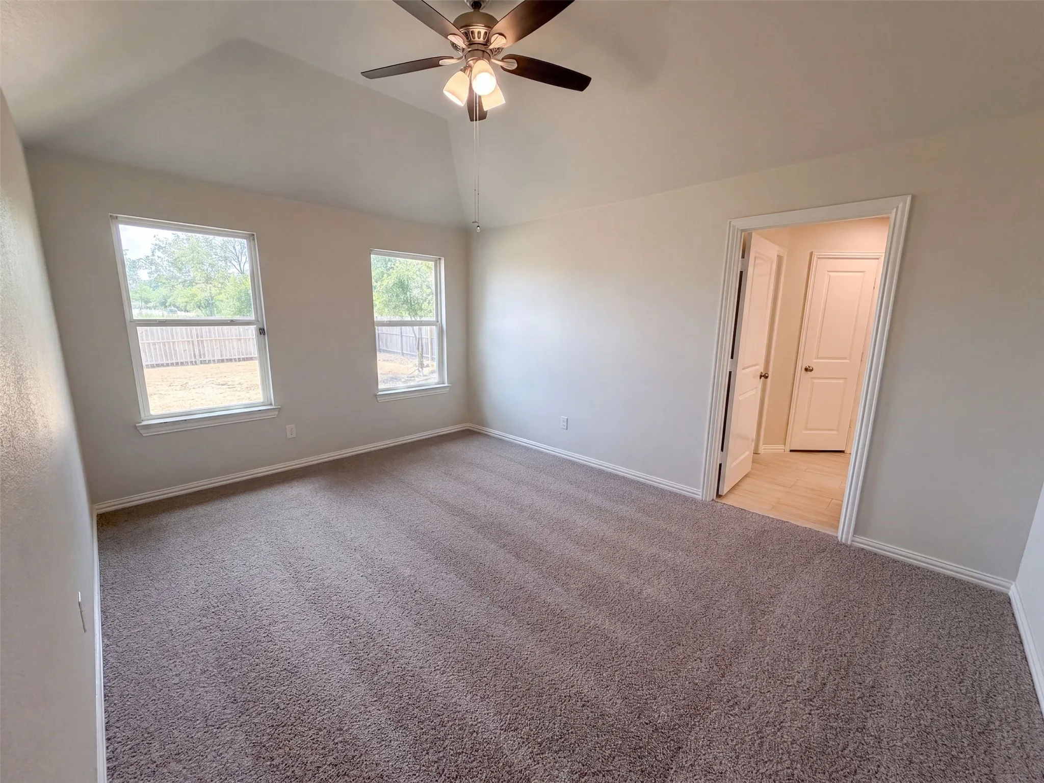 Single Family Residence For Sale in Ellis County , 301 E Jefferson Street, Palmer, Texas 75152, 4 Bedroom, 2 Bathroom, 2 Garage spaces, 1,758 Sqft, built in 2020, mls#21375237, Real Estate Agent in Palmer, Homes For Sale in Ellis county, Homes For Sale in Palmer, Realtor in Palmer Texas, Real Estate Brokerage Independent Realty Texas, Luminita Cordes Realtor