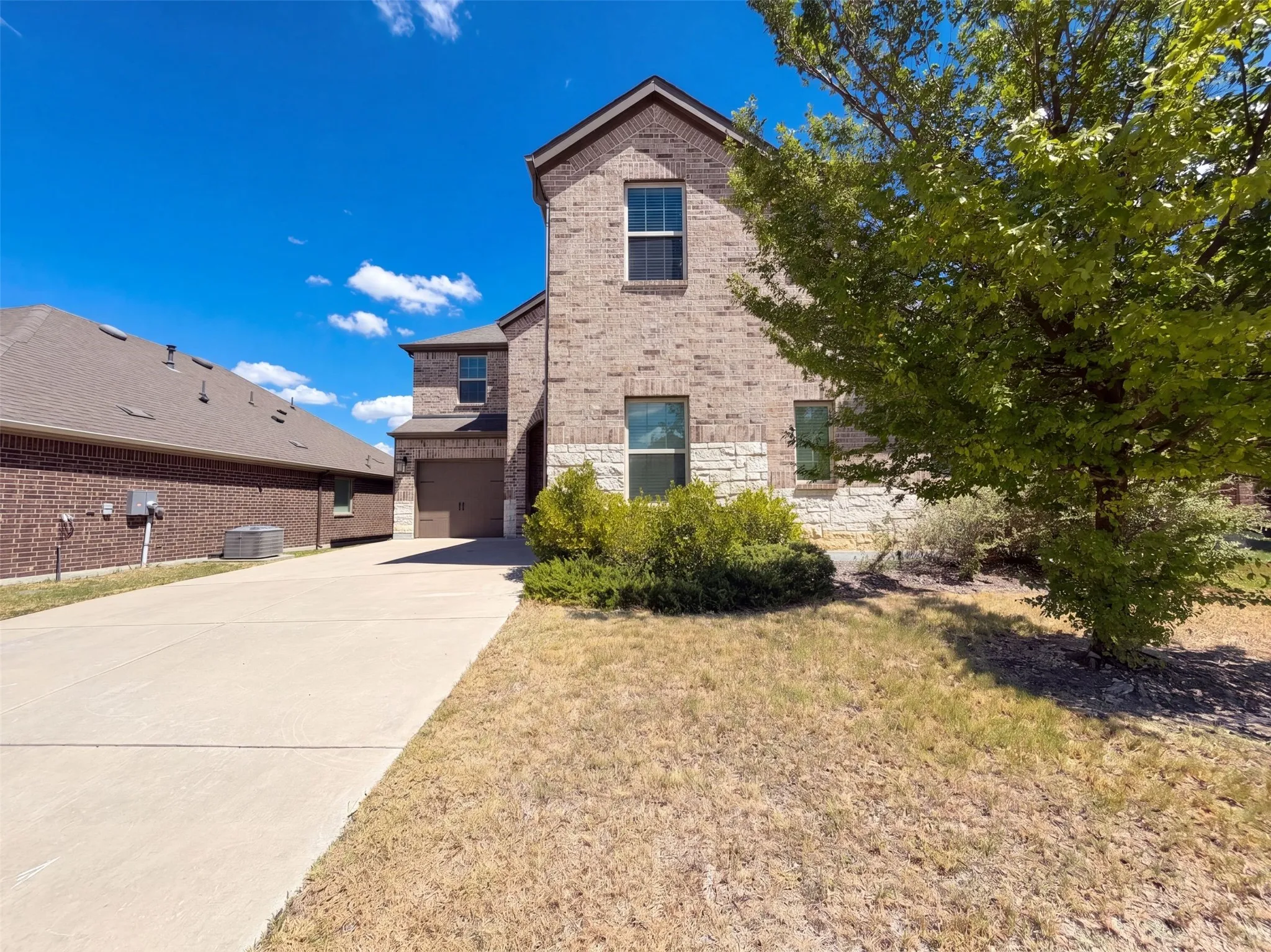Single Family Residence For Sale in Collin County , 2929 Log Cabin Drive, Celina, Texas 75009, 5 Bedroom, 4 Bathroom, 3 Garage spaces, 3,163 Sqft, built in 2021, mls#21379171, Real Estate Agent in Celina, Homes For Sale in Collin county, Homes For Sale in Celina, Realtor in Celina Texas, Real Estate Brokerage Independent Realty Texas, Luminita Cordes Realtor