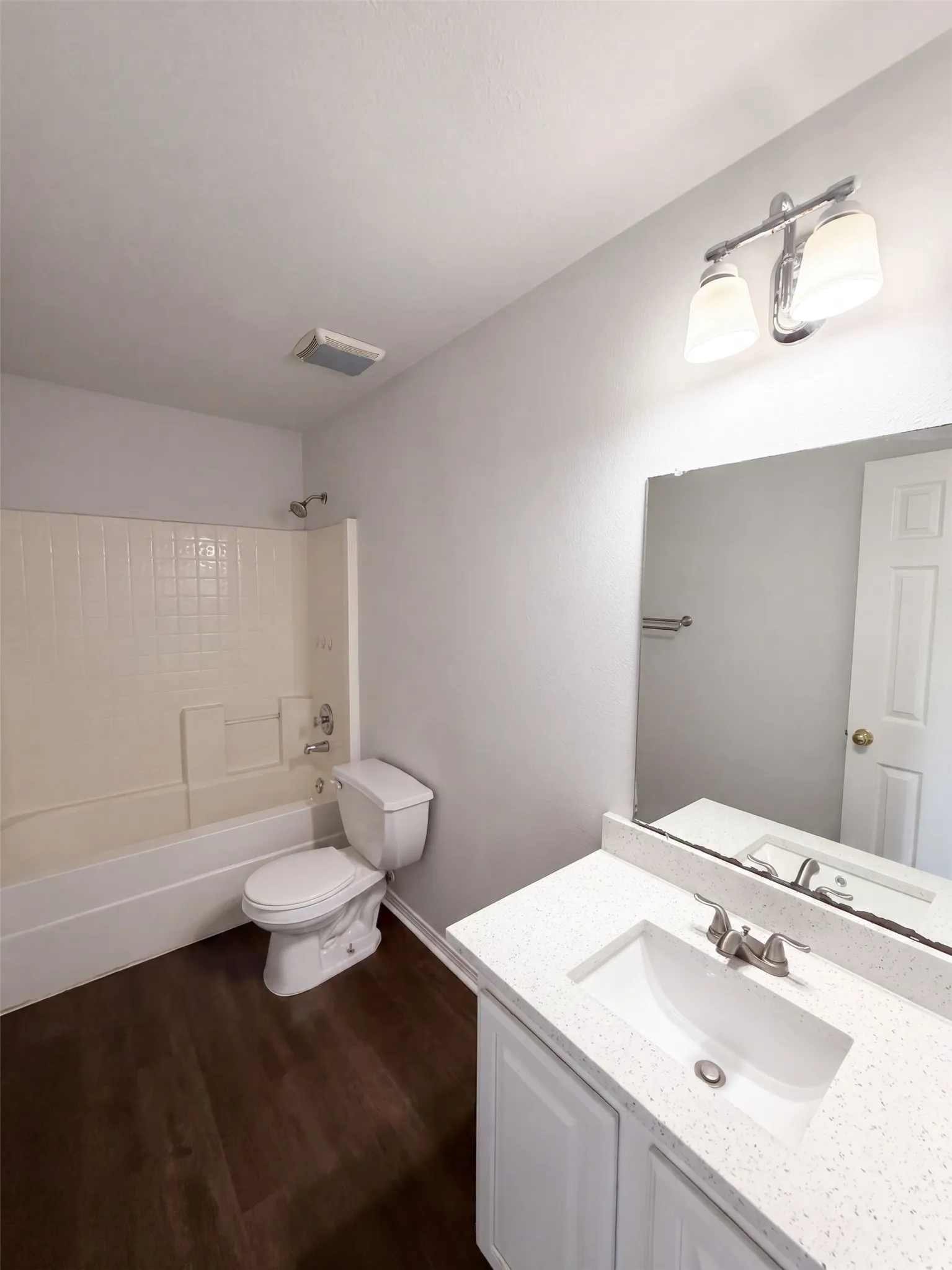 Single Family Residence For Sale in Denton County , 2220 Sumac Drive, Little Elm, Texas 75068, 4 Bedroom, 3 Bathroom, 2 Garage spaces, 2,611 Sqft, built in 2001, mls#21378686, Real Estate Agent in Little Elm, Homes For Sale in Denton county, Homes For Sale in Little Elm, Realtor in Little Elm Texas, Real Estate Brokerage Independent Realty Texas, Luminita Cordes Realtor