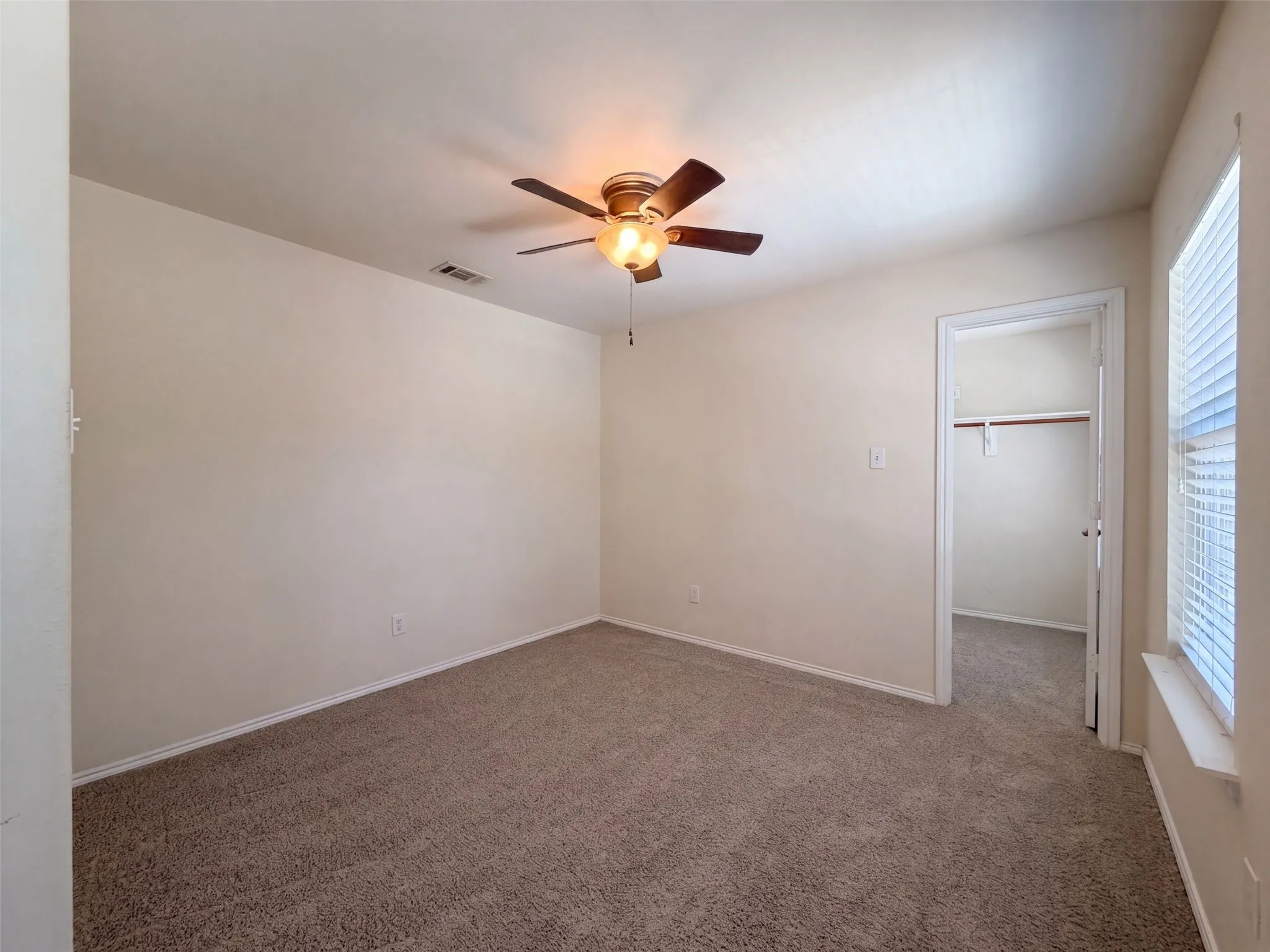 Single Family Residence For Sale in Denton County , 1924 Hartwell Court, Providence Village, Texas 76227, 4 Bedroom, 3 Bathroom, 2 Garage spaces, 2,351 Sqft, built in 2010, mls#21378053, Real Estate Agent in Providence Village, Homes For Sale in Denton county, Homes For Sale in Providence Village, Realtor in Providence Village Texas, Real Estate Brokerage Independent Realty Texas, Luminita Cordes Realtor
