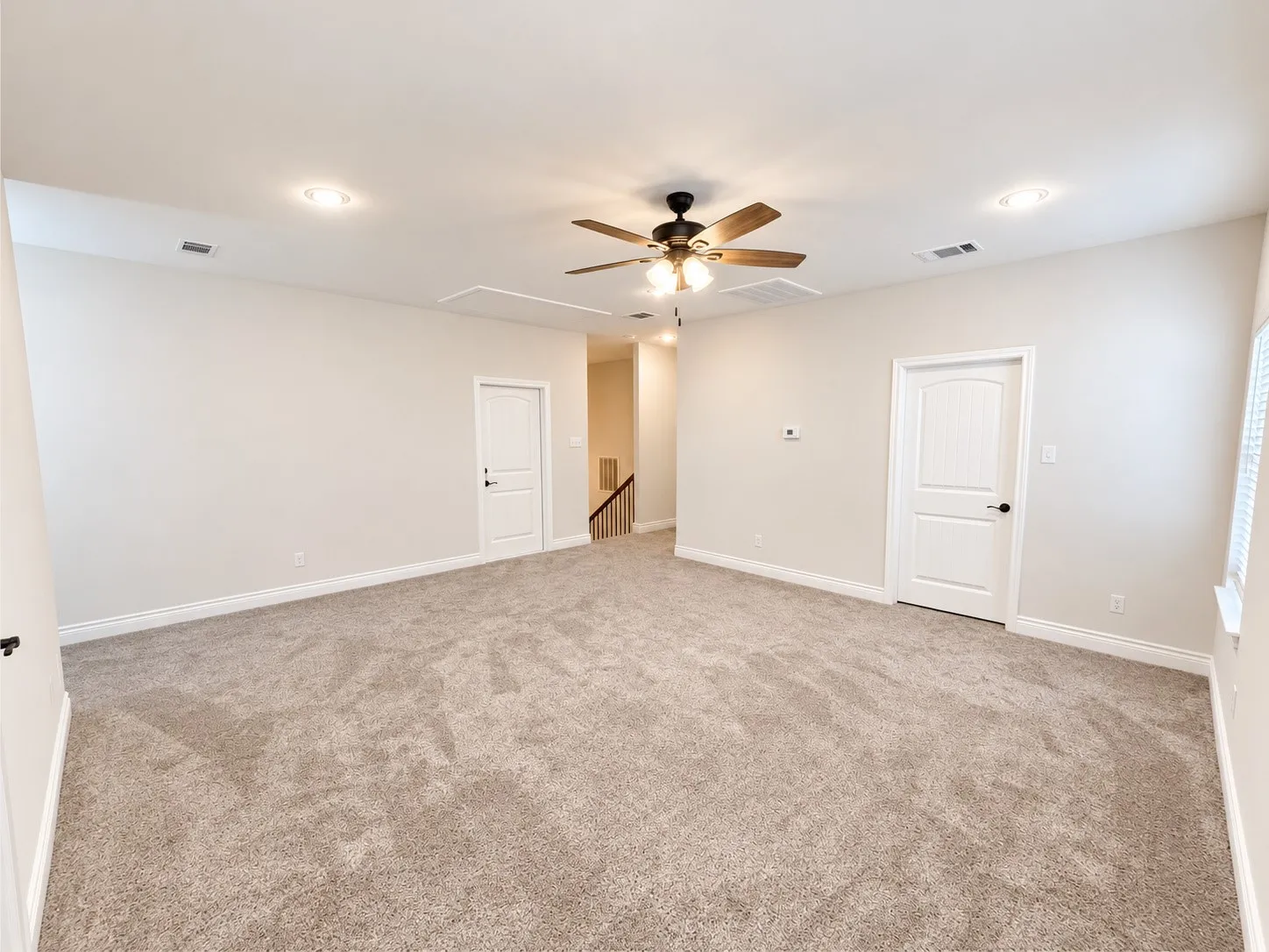 Single Family Residence For Rent in Hunt County , 8406 Grant Lane, Greenville, Texas 75402, 3 Bedroom, 3 Bathroom, 2 Garage spaces, 2,182 Sqft, built in 2021, mls#21380701, Real Estate Agent in Greenville, Homes For Rent in Hunt county, Homes For Rent in Greenville, Realtor in Greenville Texas, Real Estate Brokerage Independent Realty Texas, Luminita Cordes Realtor