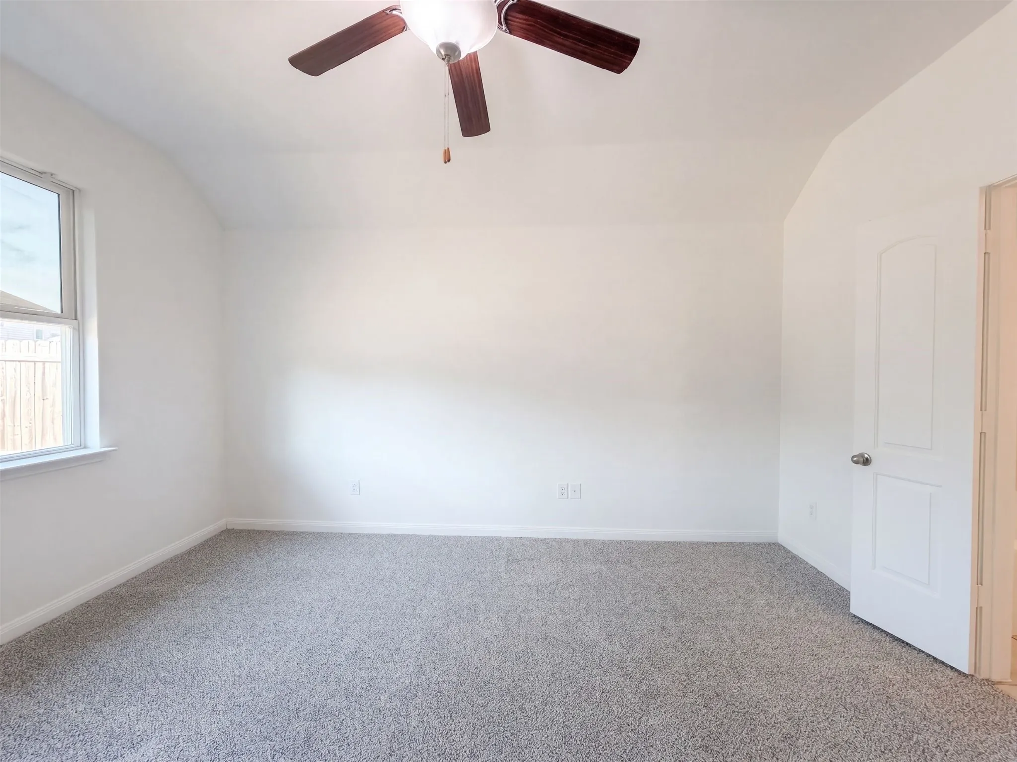 Single Family Residence For Sale in Tarrant County , 4101 Tower Lane, Crowley, Texas 76036, 3 Bedroom, 2 Bathroom, 2 Garage spaces, 1,539 Sqft, built in 2015, mls#21378043, Real Estate Agent in Crowley, Homes For Sale in Tarrant county, Homes For Sale in Crowley, Realtor in Crowley Texas, Real Estate Brokerage Independent Realty Texas, Luminita Cordes Realtor
