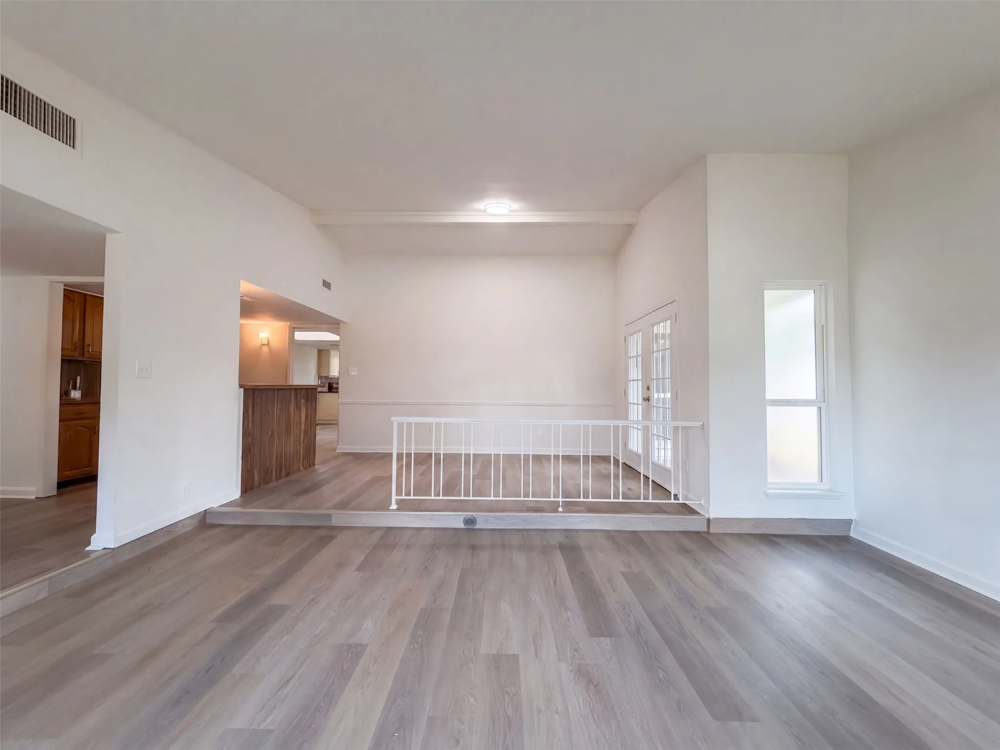 Single Family Residence For Sale in Dallas County , 2002 Wilderness Trail, Grand Prairie, Texas 75052, 4 Bedroom, 2 Bathroom, 2 Garage spaces, 2,220 Sqft, built in 1980, mls#21377639, Real Estate Agent in Grand Prairie, Homes For Sale in Dallas county, Homes For Sale in Grand Prairie, Realtor in Grand Prairie Texas, Real Estate Brokerage Independent Realty Texas, Luminita Cordes Realtor