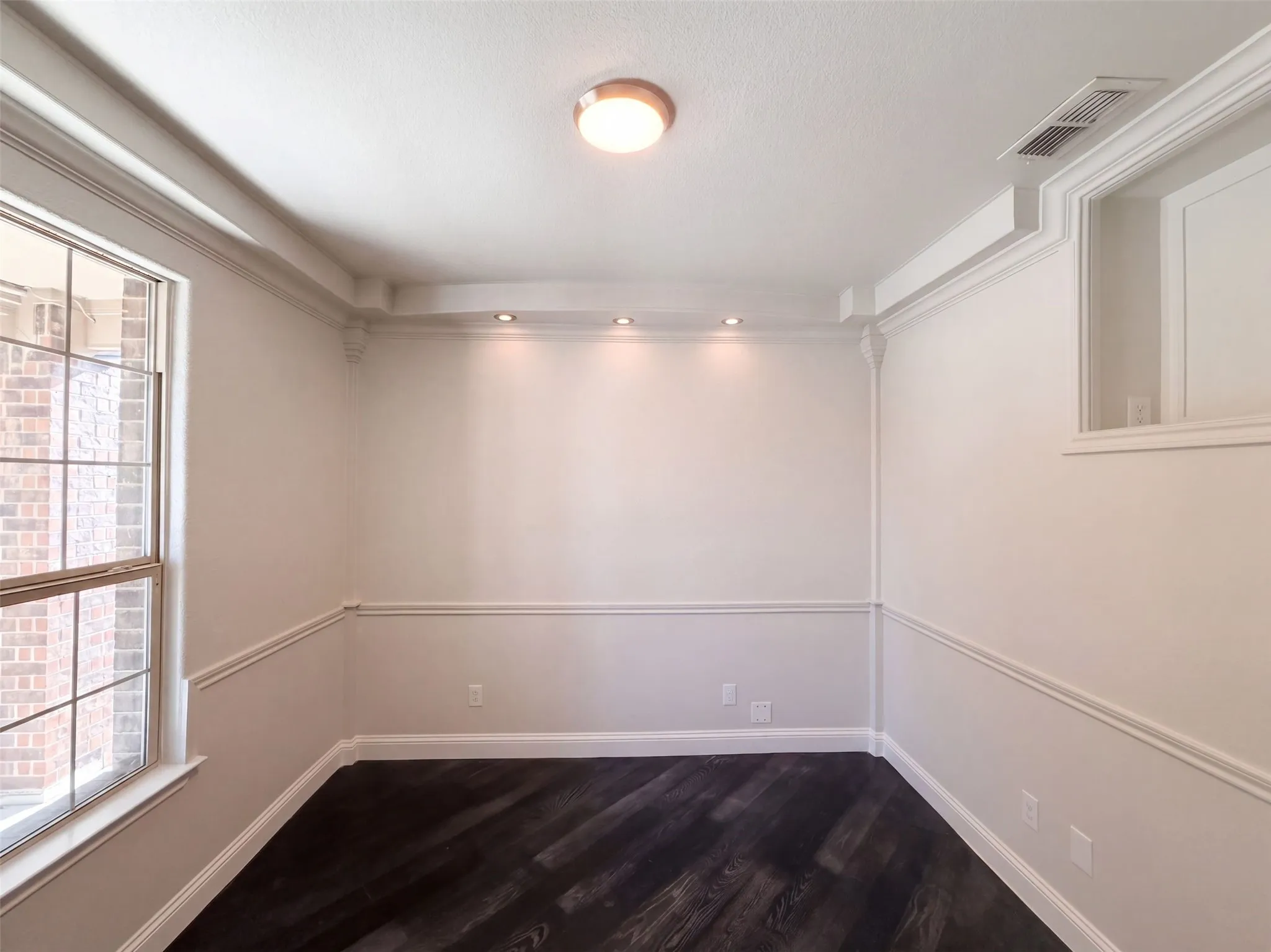 Single Family Residence For Sale in Parker County , 625 River Rock Drive, Azle, Texas 76020, 4 Bedroom, 4 Bathroom, 2 Garage spaces, 2,326 Sqft, built in 2016, mls#21377359, Real Estate Agent in Azle, Homes For Sale in Parker county, Homes For Sale in Azle, Realtor in Azle Texas, Real Estate Brokerage Independent Realty Texas, Luminita Cordes Realtor