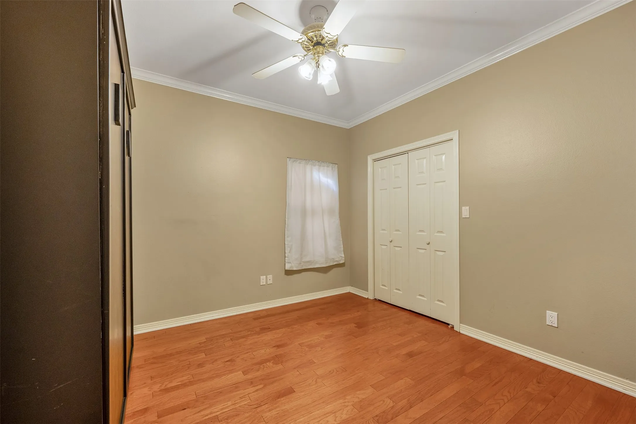 Single Family Residence For Sale in Smith County , 602 Paloma, Tyler, Texas 75703, 3 Bedroom, 2 Bathroom, 2 Garage spaces, 2,086 Sqft, built in 1995, mls#21380695, Real Estate Agent in Tyler, Homes For Sale in Smith county, Homes For Sale in Tyler, Realtor in Tyler Texas, Real Estate Brokerage Independent Realty Texas, Luminita Cordes Realtor