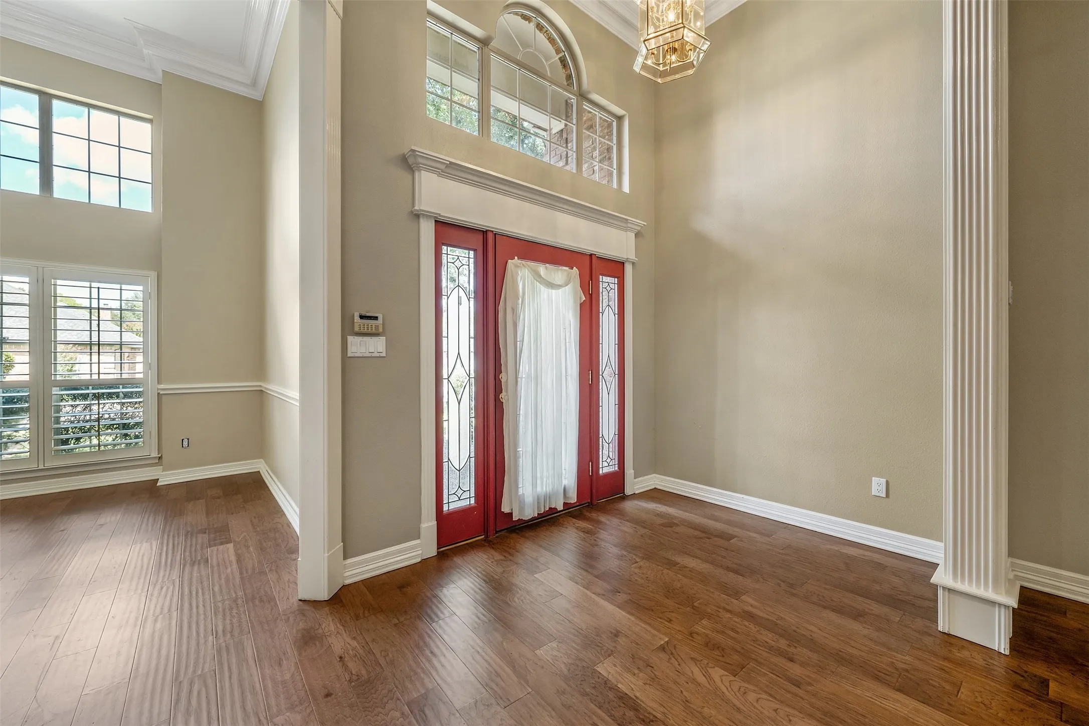 Single Family Residence For Sale in Smith County , 602 Paloma, Tyler, Texas 75703, 3 Bedroom, 2 Bathroom, 2 Garage spaces, 2,086 Sqft, built in 1995, mls#21380695, Real Estate Agent in Tyler, Homes For Sale in Smith county, Homes For Sale in Tyler, Realtor in Tyler Texas, Real Estate Brokerage Independent Realty Texas, Luminita Cordes Realtor