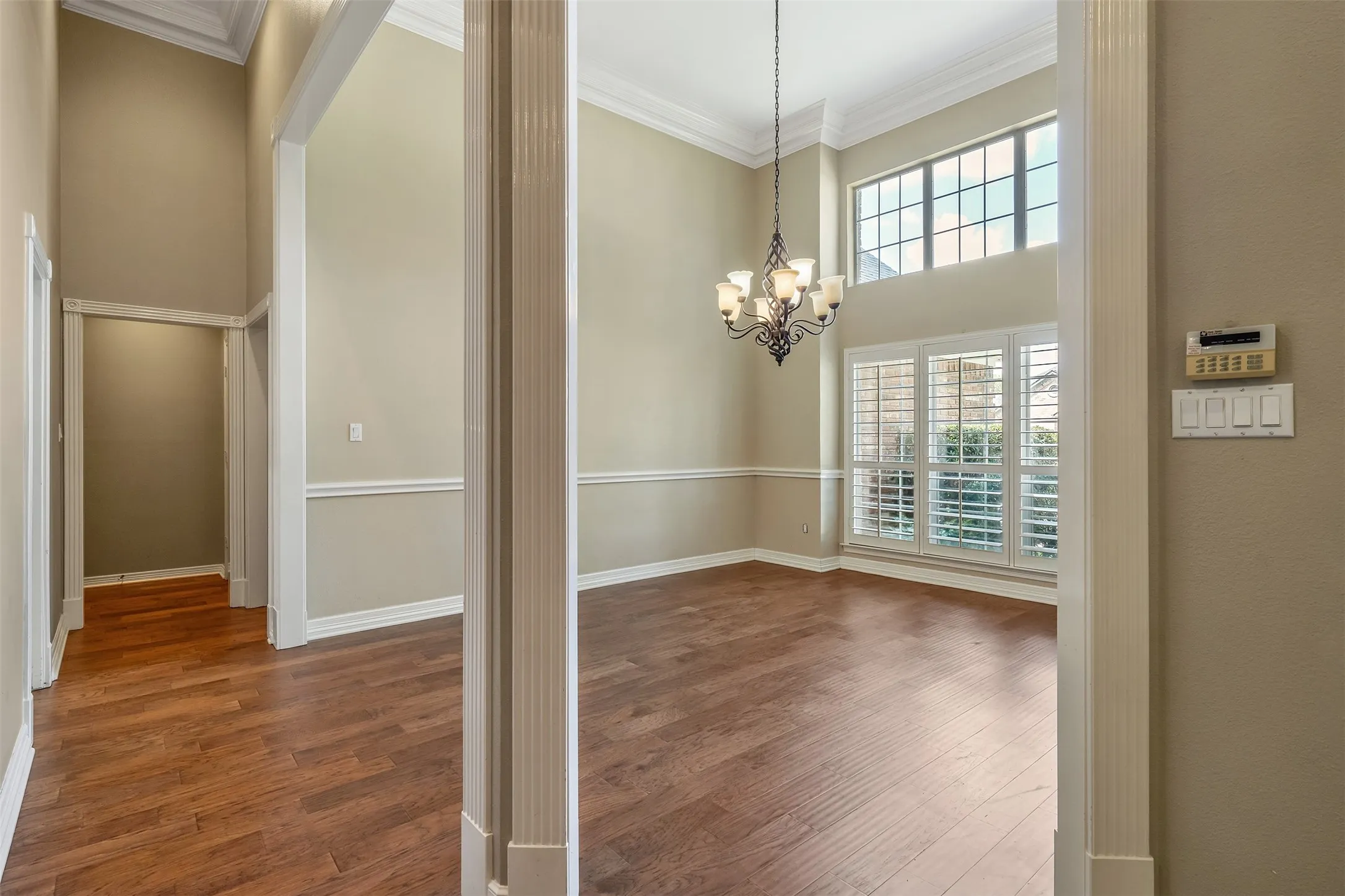 Single Family Residence For Sale in Smith County , 602 Paloma, Tyler, Texas 75703, 3 Bedroom, 2 Bathroom, 2 Garage spaces, 2,086 Sqft, built in 1995, mls#21380695, Real Estate Agent in Tyler, Homes For Sale in Smith county, Homes For Sale in Tyler, Realtor in Tyler Texas, Real Estate Brokerage Independent Realty Texas, Luminita Cordes Realtor