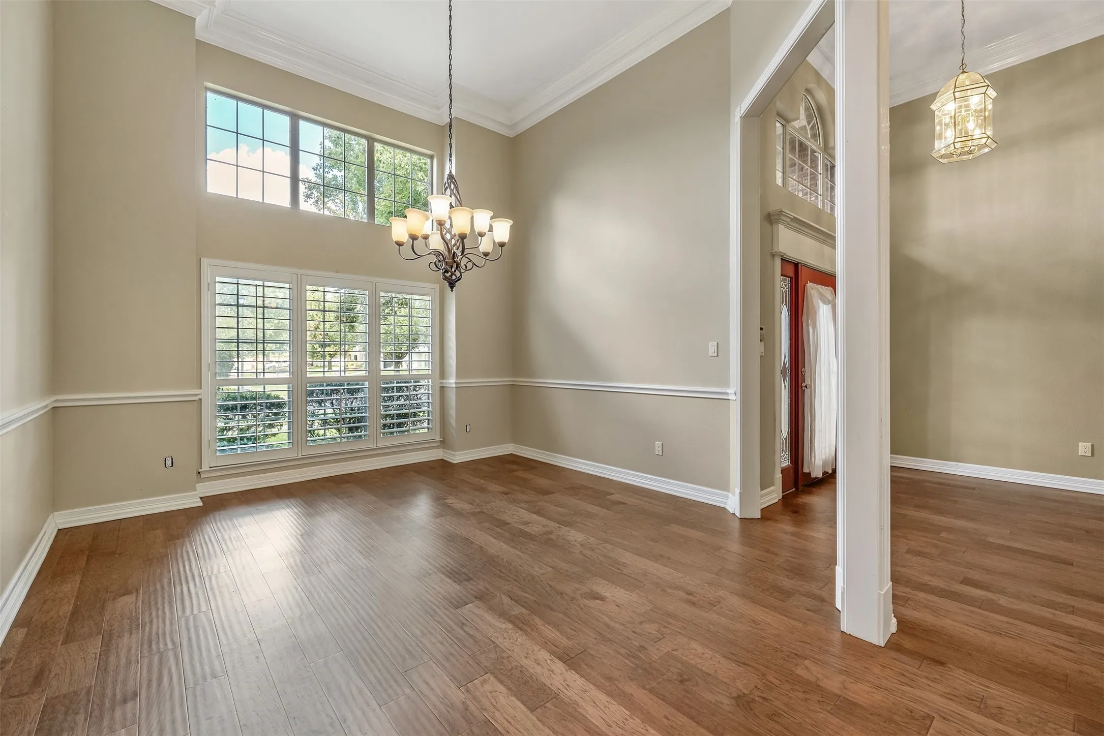 Single Family Residence For Sale in Smith County , 602 Paloma, Tyler, Texas 75703, 3 Bedroom, 2 Bathroom, 2 Garage spaces, 2,086 Sqft, built in 1995, mls#21380695, Real Estate Agent in Tyler, Homes For Sale in Smith county, Homes For Sale in Tyler, Realtor in Tyler Texas, Real Estate Brokerage Independent Realty Texas, Luminita Cordes Realtor