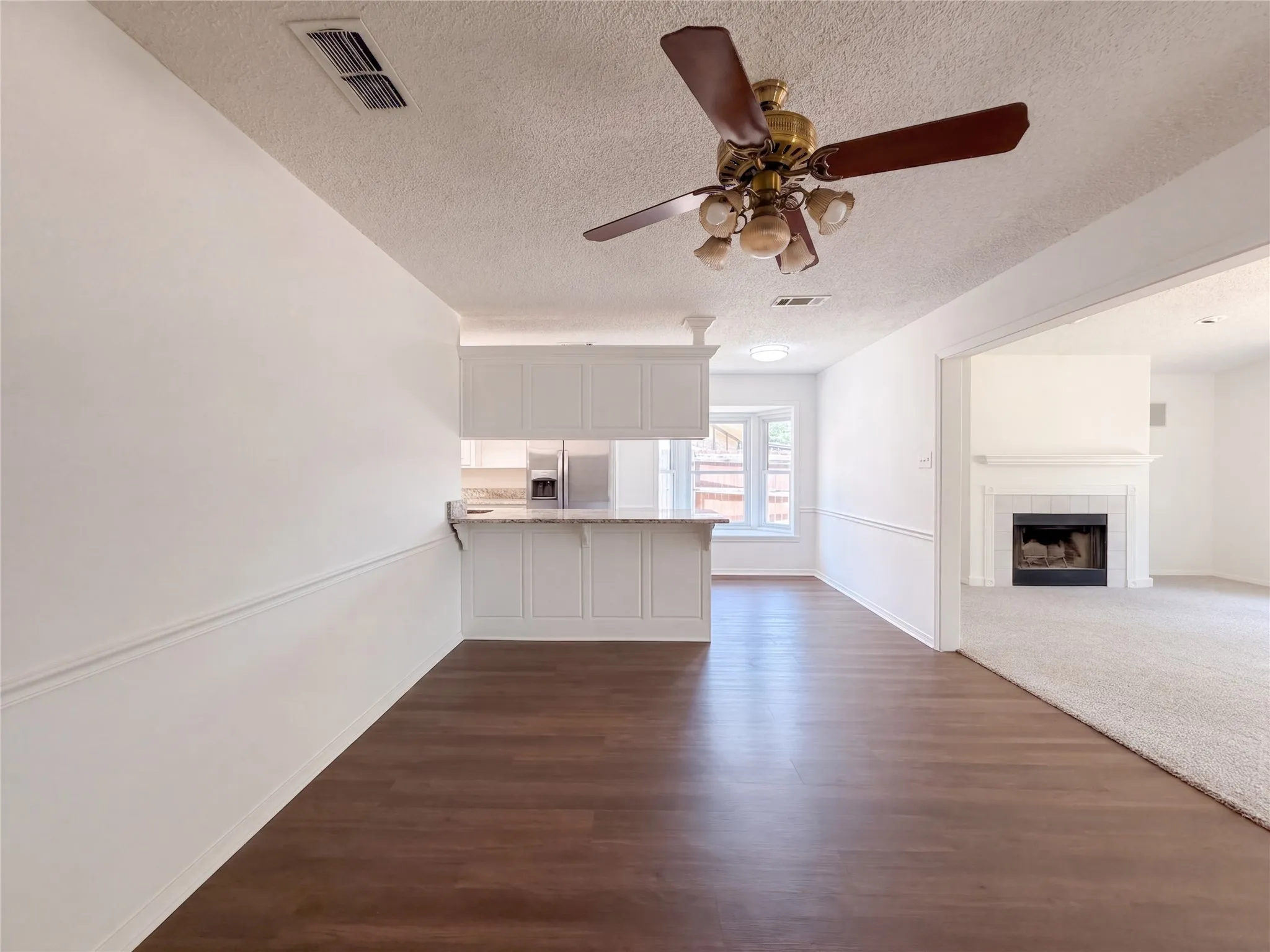 Single Family Residence For Sale in Tarrant County , 604 Todd Court, Burleson, Texas 76028, 3 Bedroom, 2 Bathroom, 2 Garage spaces, 1,536 Sqft, built in 1970, mls#21376803, Real Estate Agent in Burleson, Homes For Sale in Tarrant county, Homes For Sale in Burleson, Realtor in Burleson Texas, Real Estate Brokerage Independent Realty Texas, Luminita Cordes Realtor