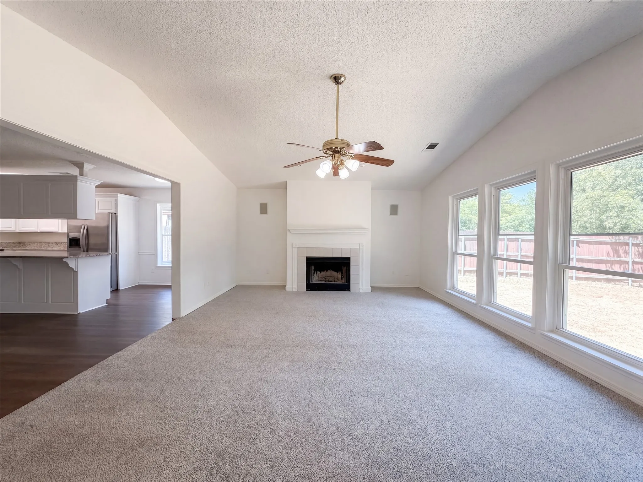 Single Family Residence For Sale in Tarrant County , 604 Todd Court, Burleson, Texas 76028, 3 Bedroom, 2 Bathroom, 2 Garage spaces, 1,536 Sqft, built in 1970, mls#21376803, Real Estate Agent in Burleson, Homes For Sale in Tarrant county, Homes For Sale in Burleson, Realtor in Burleson Texas, Real Estate Brokerage Independent Realty Texas, Luminita Cordes Realtor