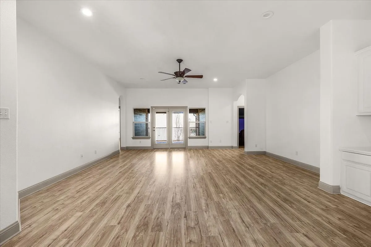 Single Family Residence For Rent in Dallas County , 116 San Bernard Drive, Irving, Texas 75039, 6 Bedroom, 6 Bathroom, 3 Garage spaces, 5,013 Sqft, built in 2010, mls#21380709, Real Estate Agent in Irving, Homes For Rent in Dallas county, Homes For Rent in Irving, Realtor in Irving Texas, Real Estate Brokerage Independent Realty Texas, Luminita Cordes Realtor