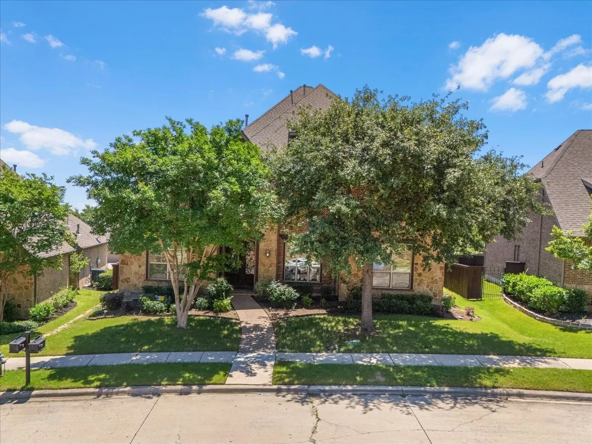 Single Family Residence For Rent in Dallas County , 116 San Bernard Drive, Irving, Texas 75039, 6 Bedroom, 6 Bathroom, 3 Garage spaces, 5,013 Sqft, built in 2010, mls#21380709, Real Estate Agent in Irving, Homes For Rent in Dallas county, Homes For Rent in Irving, Realtor in Irving Texas, Real Estate Brokerage Independent Realty Texas, Luminita Cordes Realtor