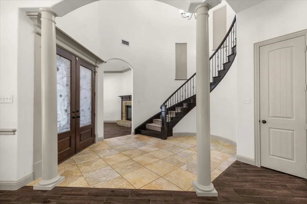Single Family Residence For Rent in Dallas County , 116 San Bernard Drive, Irving, Texas 75039, 6 Bedroom, 6 Bathroom, 3 Garage spaces, 5,013 Sqft, built in 2010, mls#21380709, Real Estate Agent in Irving, Homes For Rent in Dallas county, Homes For Rent in Irving, Realtor in Irving Texas, Real Estate Brokerage Independent Realty Texas, Luminita Cordes Realtor