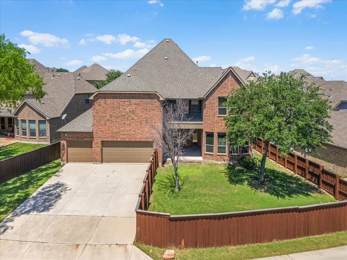 Single Family Residence For Rent in Dallas County , 116 San Bernard Drive, Irving, Texas 75039, 6 Bedroom, 6 Bathroom, 3 Garage spaces, 5,013 Sqft, built in 2010, mls#21380709, Real Estate Agent in Irving, Homes For Rent in Dallas county, Homes For Rent in Irving, Realtor in Irving Texas, Real Estate Brokerage Independent Realty Texas, Luminita Cordes Realtor