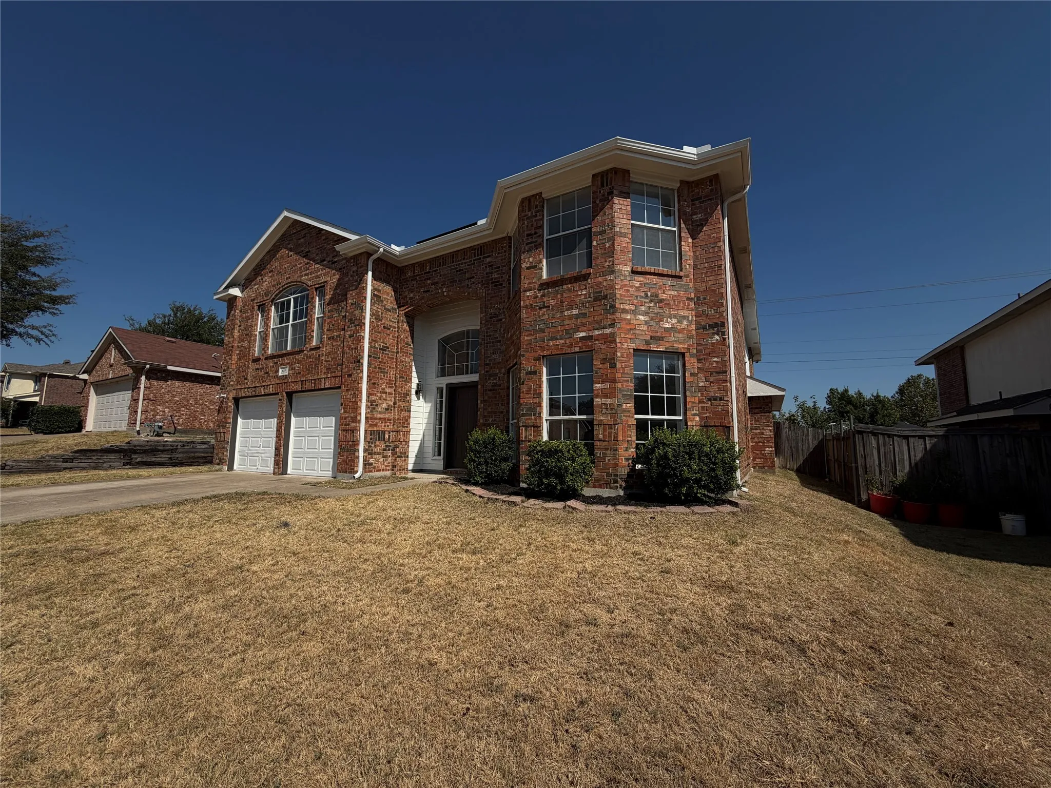 Single Family Residence For Sale in Dallas County , 213 Cozy Lane, Cedar Hill, Texas 75104, 6 Bedroom, 3 Bathroom, 2 Garage spaces, 3,962 Sqft, built in 2001, mls#21376373, Real Estate Agent in Cedar Hill, Homes For Sale in Dallas county, Homes For Sale in Cedar Hill, Realtor in Cedar Hill Texas, Real Estate Brokerage Independent Realty Texas, Luminita Cordes Realtor