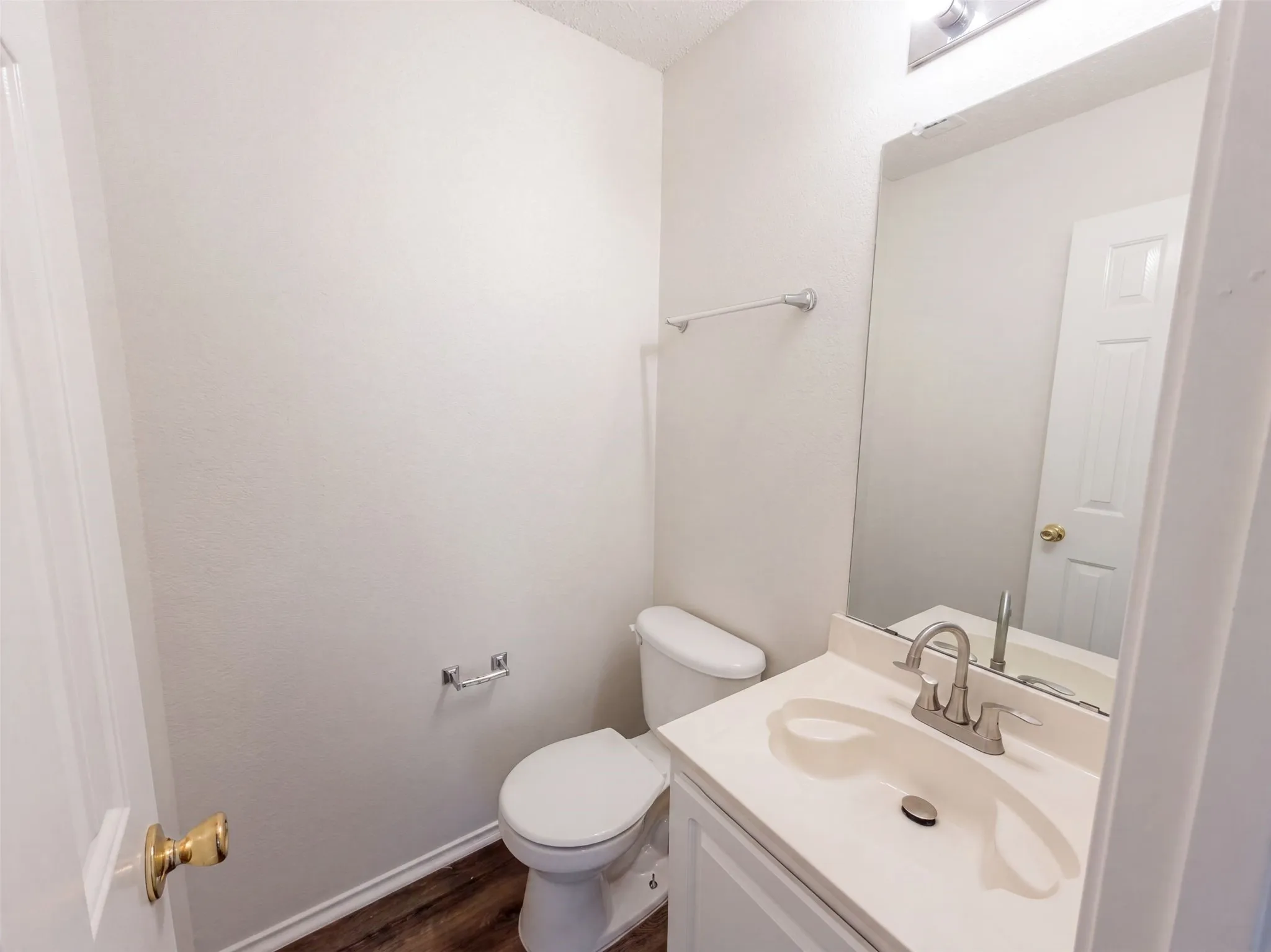 Single Family Residence For Sale in Dallas County , 213 Cozy Lane, Cedar Hill, Texas 75104, 6 Bedroom, 3 Bathroom, 2 Garage spaces, 3,962 Sqft, built in 2001, mls#21376373, Real Estate Agent in Cedar Hill, Homes For Sale in Dallas county, Homes For Sale in Cedar Hill, Realtor in Cedar Hill Texas, Real Estate Brokerage Independent Realty Texas, Luminita Cordes Realtor