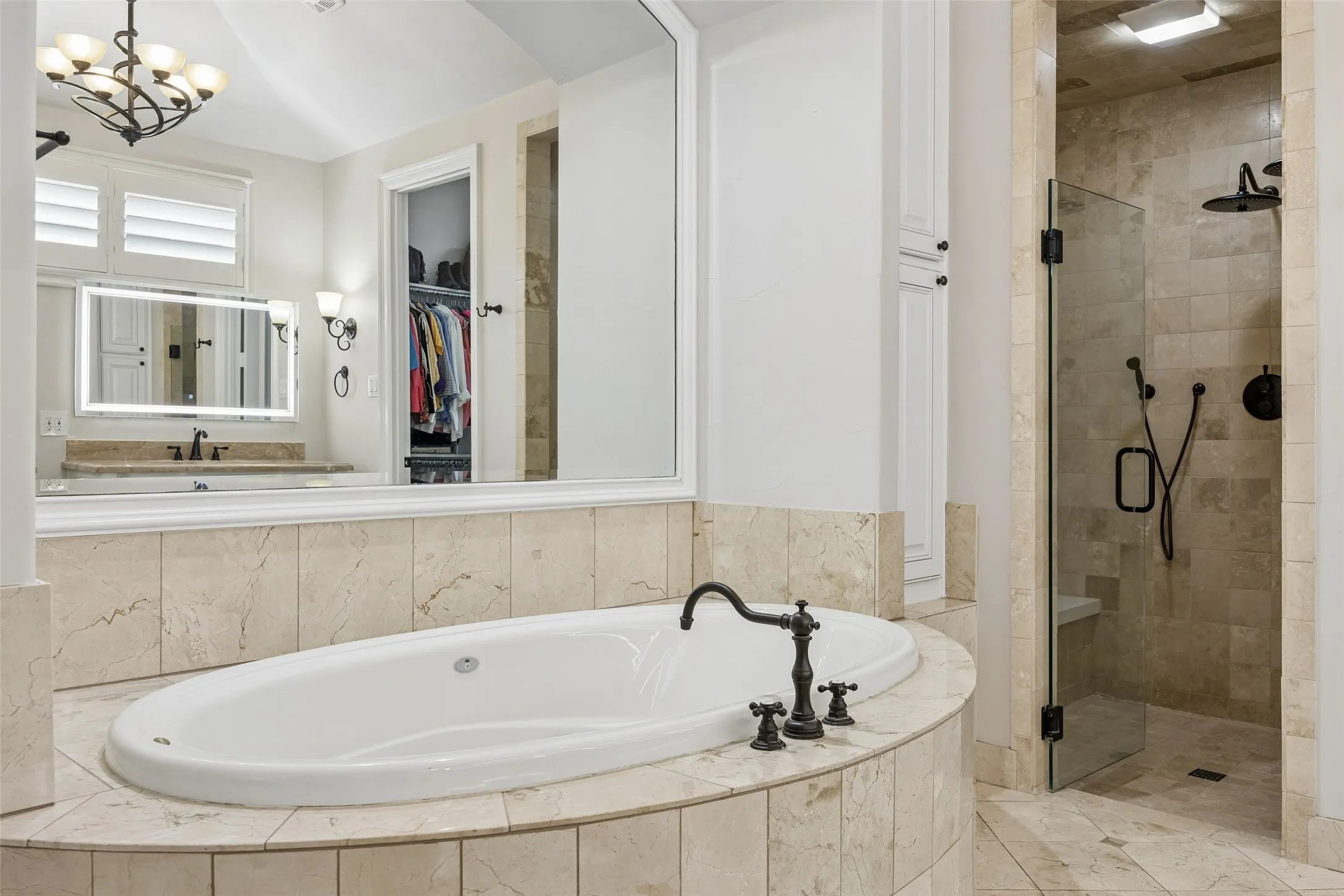 Single Family Residence For Sale in Dallas County , 6130 Lavendale Avenue, Dallas, Texas 75230, 5 Bedroom, 6 Bathroom, 3 Garage spaces, 5,872 Sqft, built in 2006, mls#21380258, Real Estate Agent in Dallas, Homes For Sale in Dallas county, Homes For Sale in Dallas, Realtor in Dallas Texas, Real Estate Brokerage Independent Realty Texas, Luminita Cordes Realtor