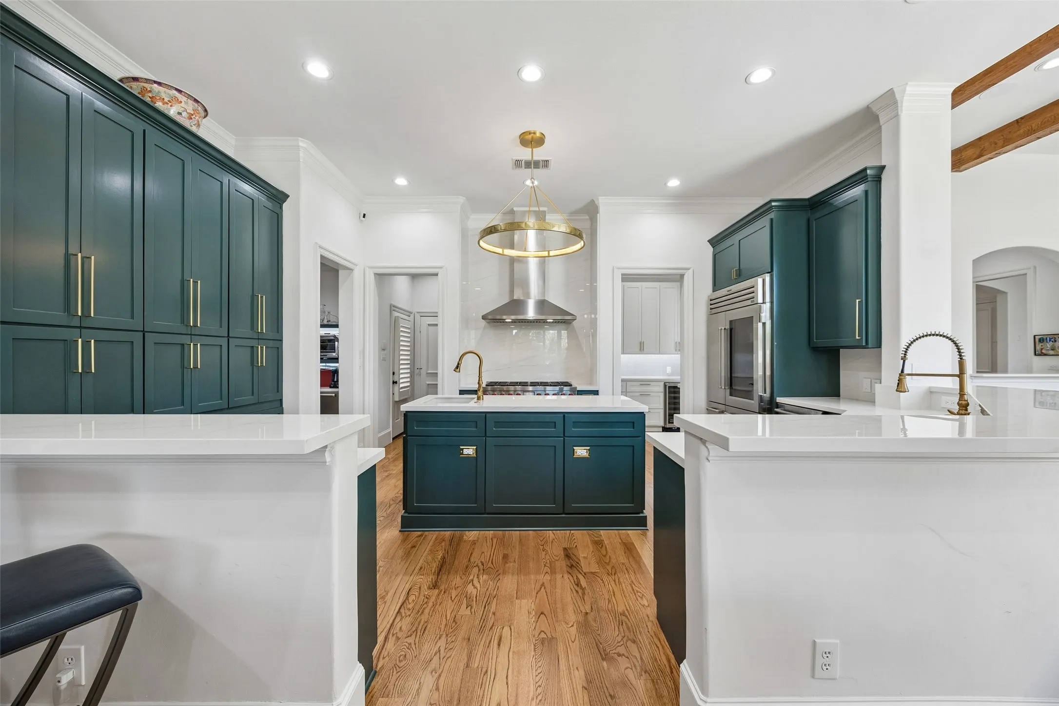 Single Family Residence For Sale in Dallas County , 6130 Lavendale Avenue, Dallas, Texas 75230, 5 Bedroom, 6 Bathroom, 3 Garage spaces, 5,872 Sqft, built in 2006, mls#21380258, Real Estate Agent in Dallas, Homes For Sale in Dallas county, Homes For Sale in Dallas, Realtor in Dallas Texas, Real Estate Brokerage Independent Realty Texas, Luminita Cordes Realtor